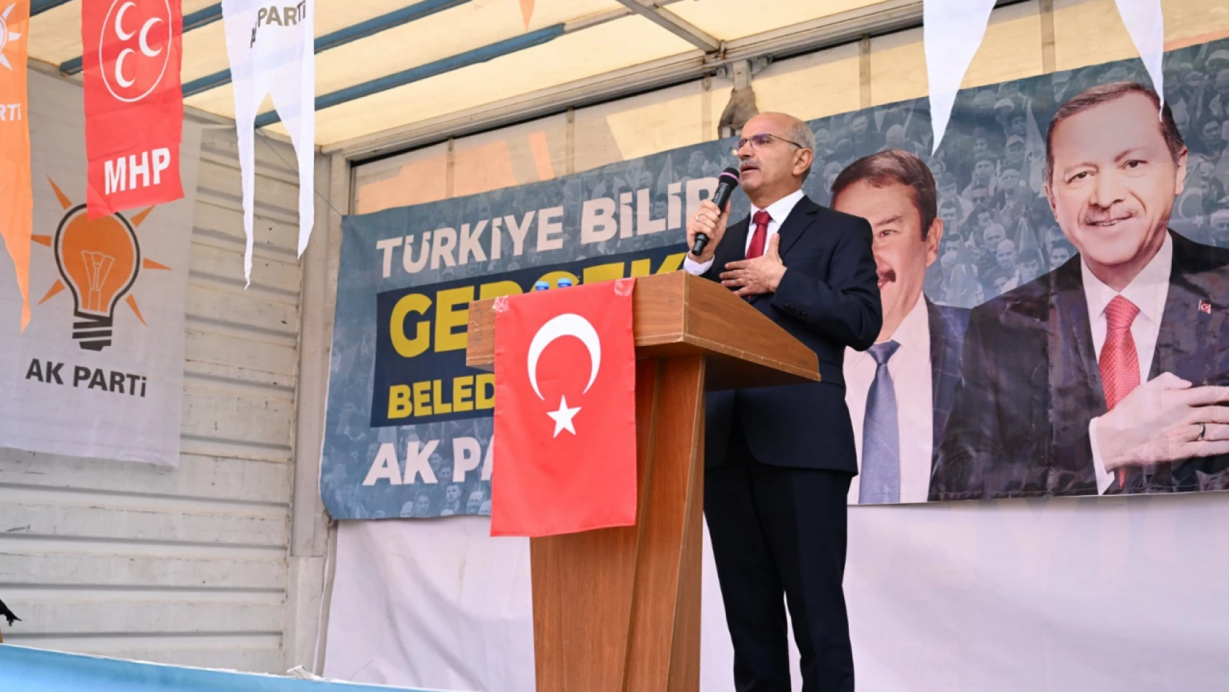 AK Parti Malatya Büyükşehir Belediye Başkan Adayı Sami Er, Darende İlçesinde Ziyaretlerde Bulundu