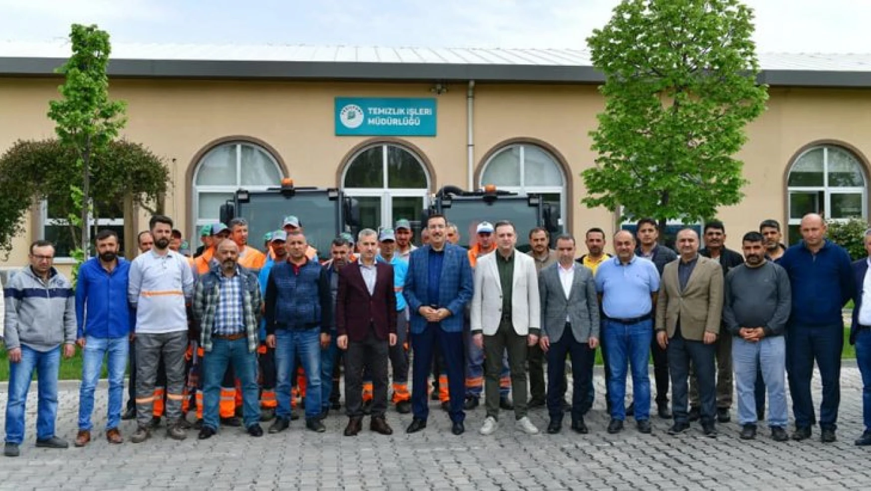 Ak Parti Mkyk Üyesi Ve Milletvekili Bülent Tufenkci, Yeşilyurt Belediyesi Temizlik İşler Müdürlüğünü Ziyaret Etti