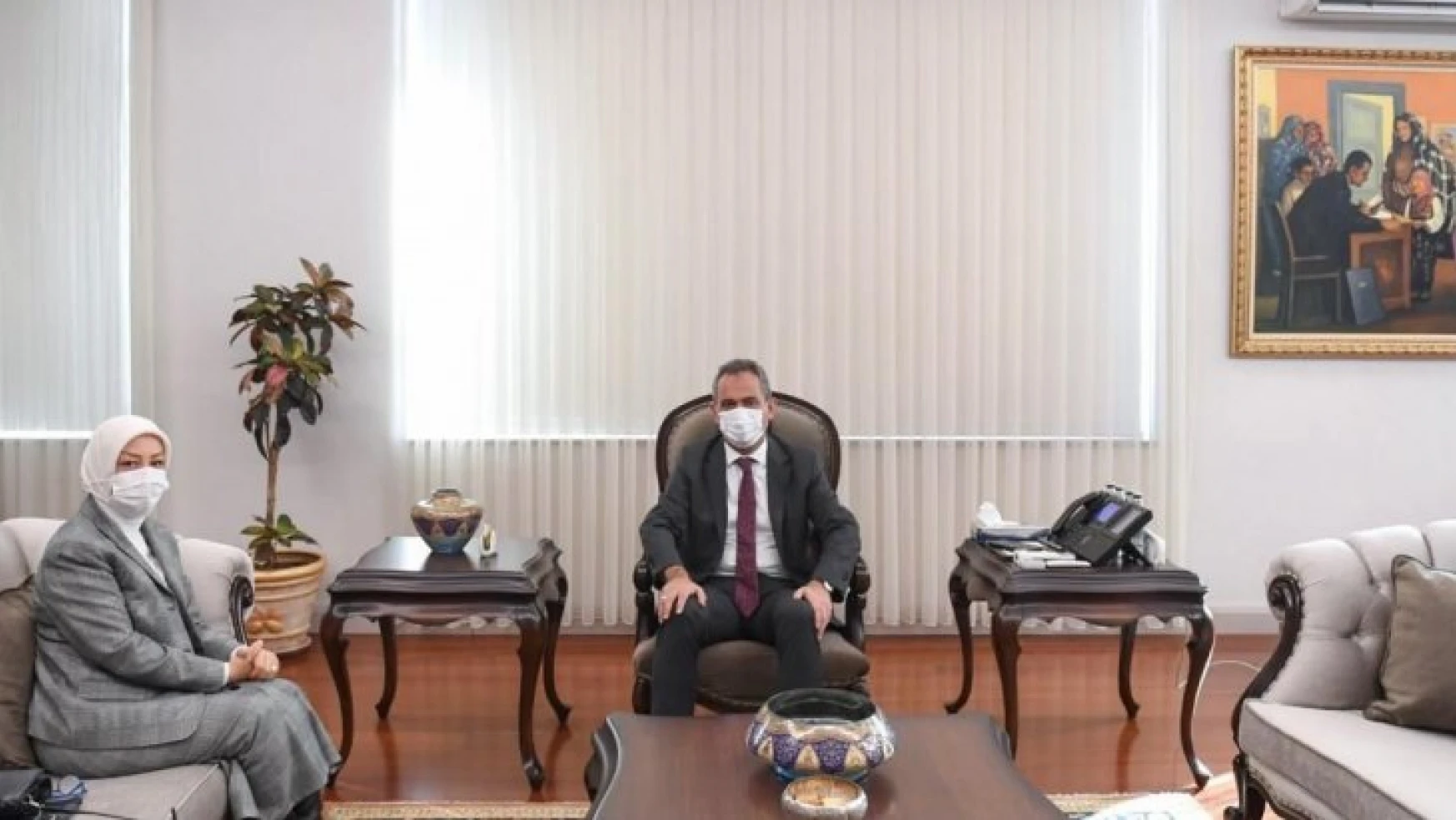 AK Partili Çalık'tan Milli Eğitim Bakanı Özer'e ziyaret
