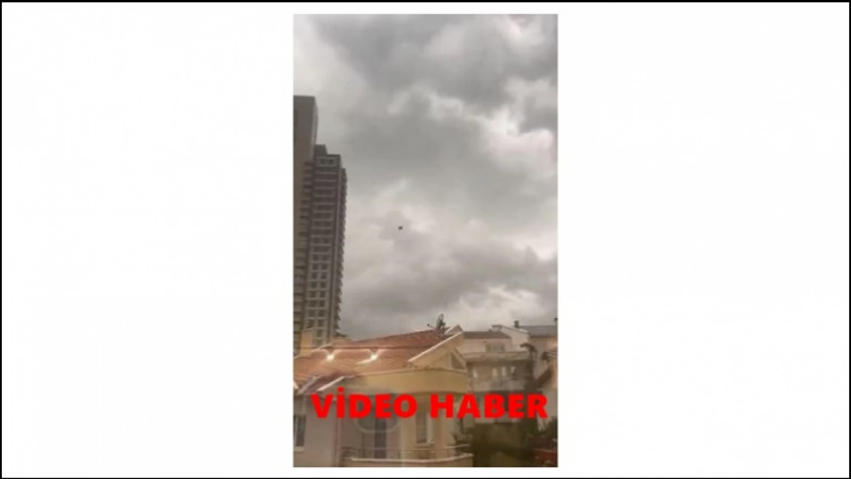 Ankara'da fırtına koltuk uçurdu o anlar kamerada