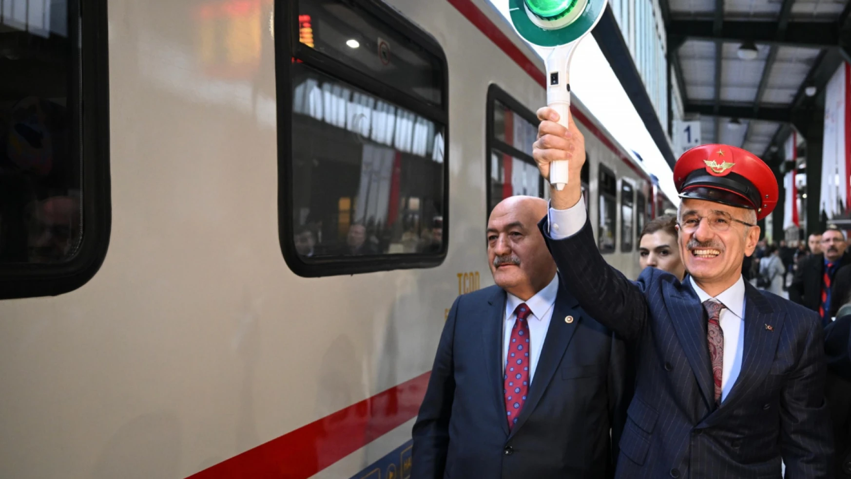 'Ankara-Diyarbakır' Ve 'Ankara-Tatvan' Arasında İki Yeni Turistik Tren Hatlarda Olacak
