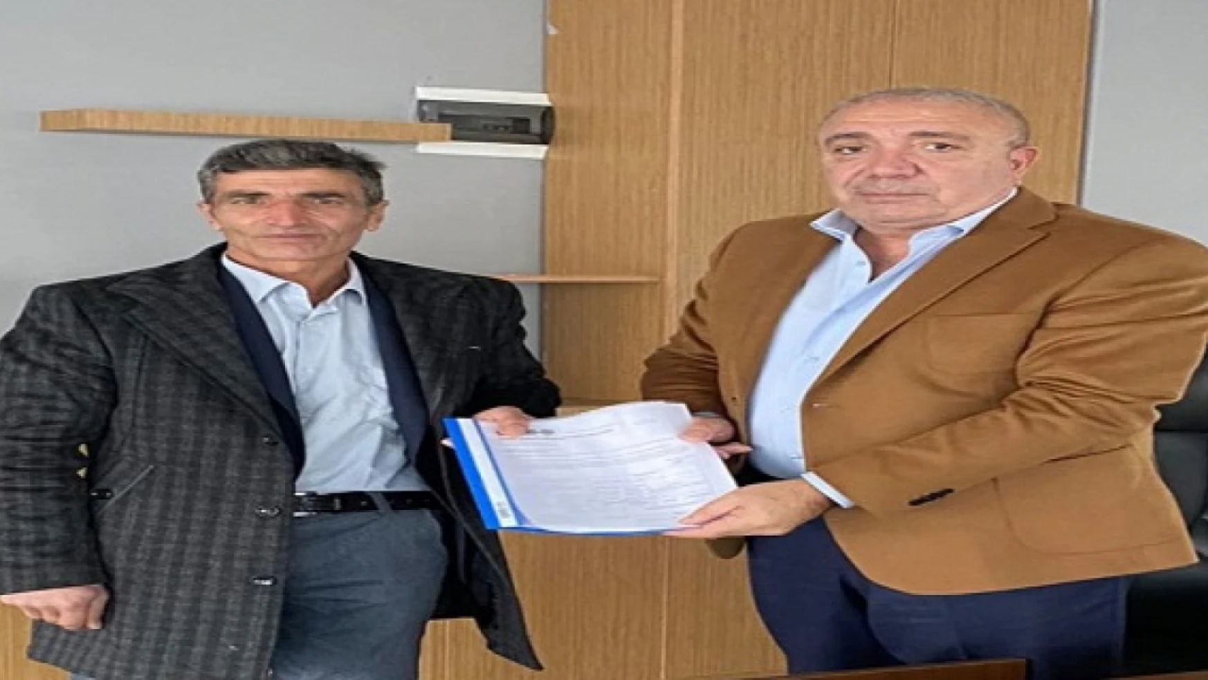 Arif Hikmet Kılıç CHP'den Çat Belediye Başkan aday adayı oldu
