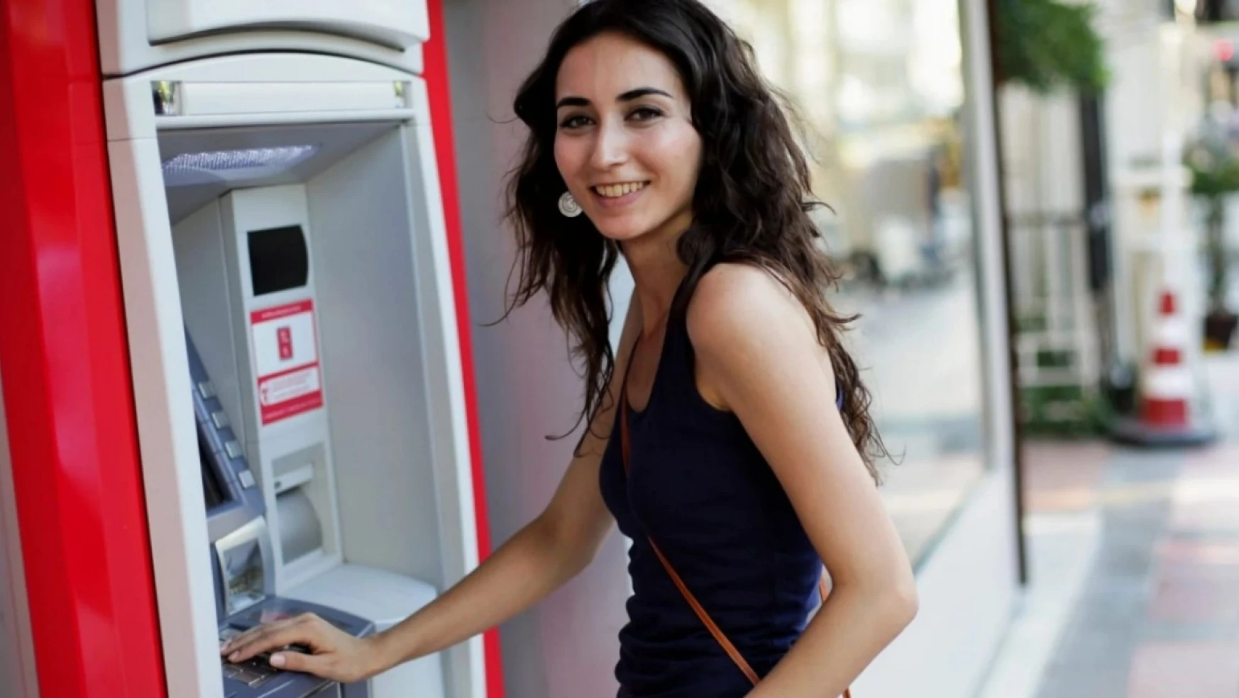 ATM'lerde bayram sonrası yeni dönem: Küçük banknotlar artık yok