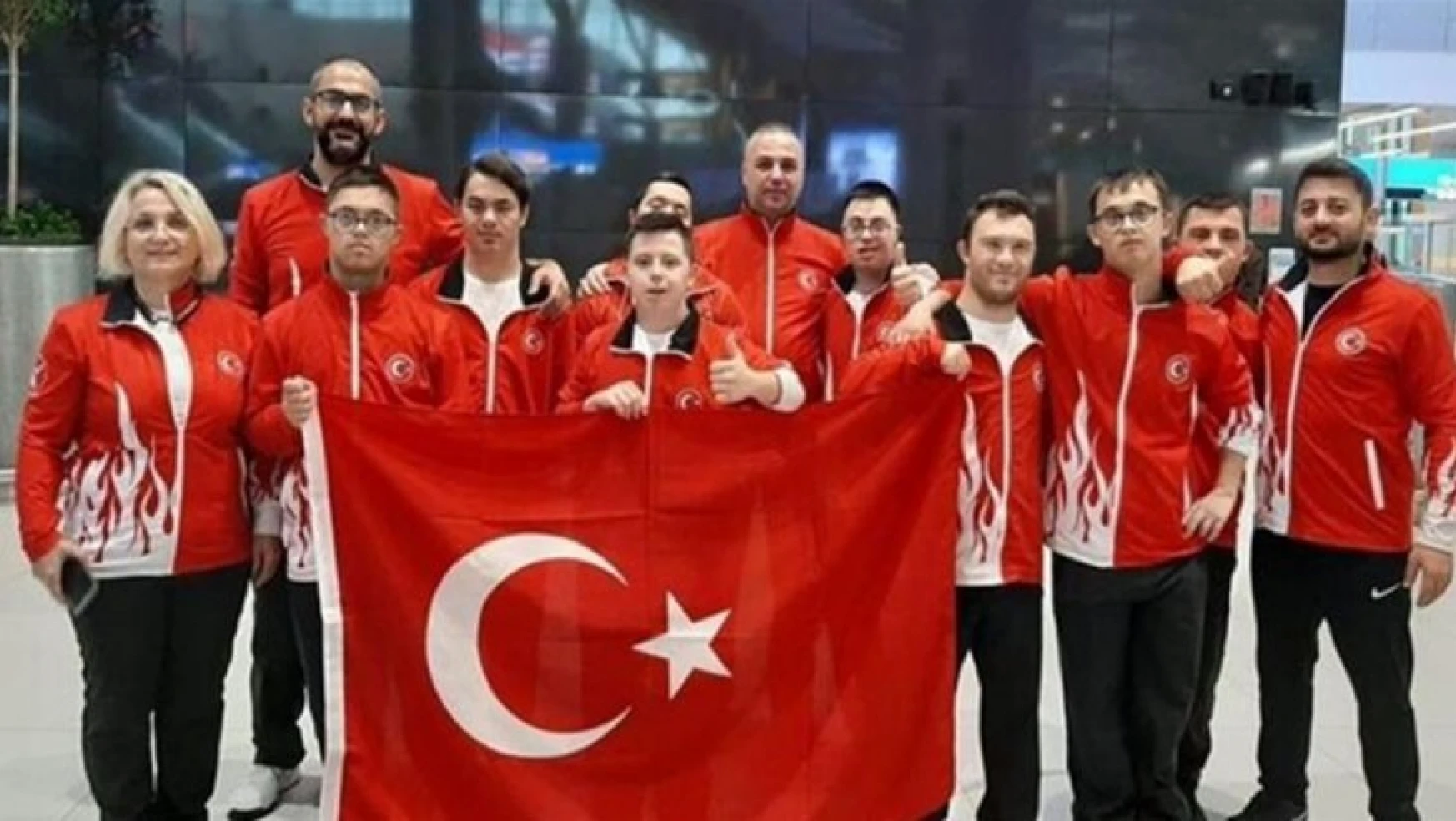 Bakan Kasapoğlu'ndan Milli Judoculara Tebrik