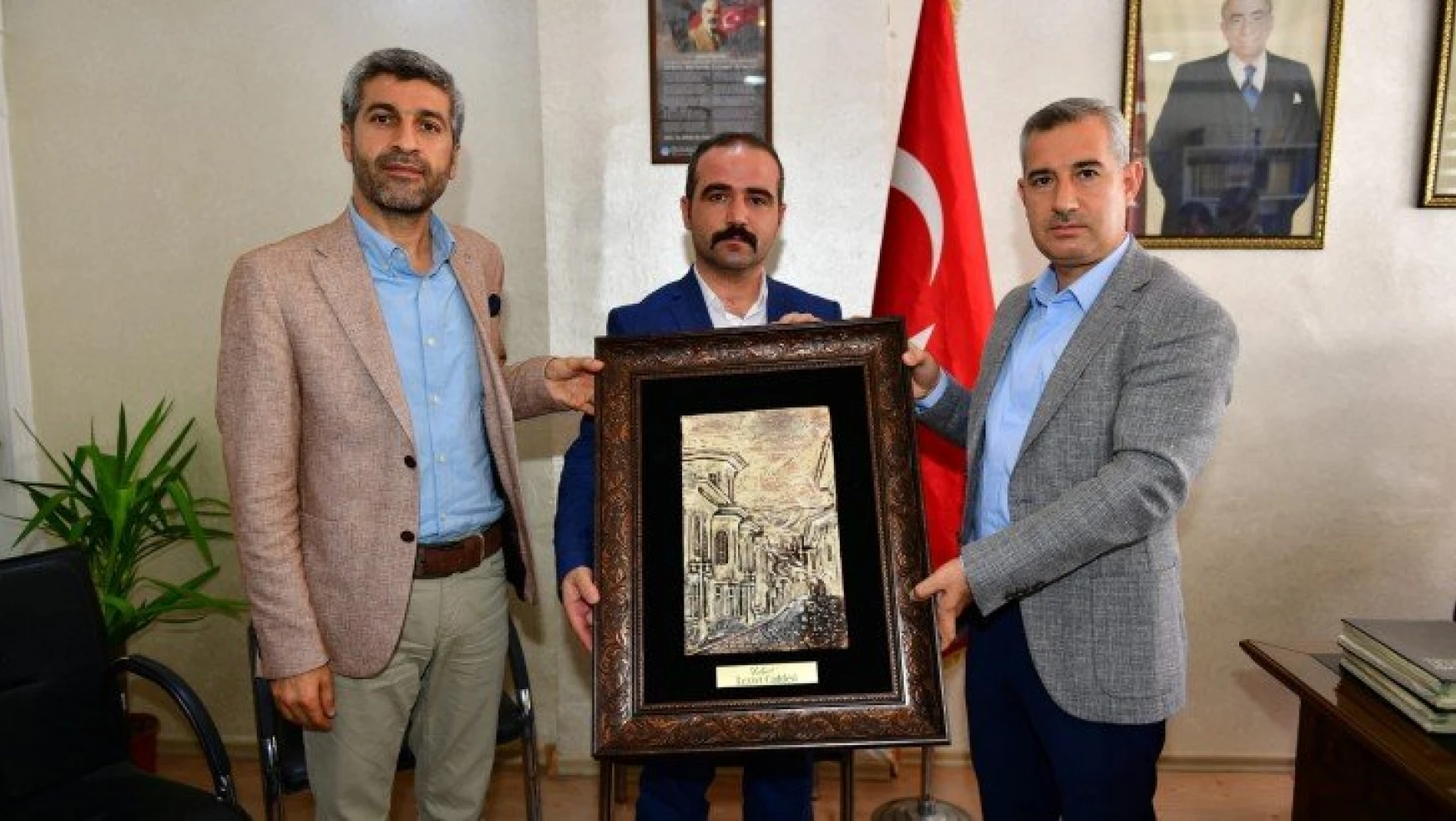 Başkan Çınar'dan MHP Teşkilatına Ziyaret