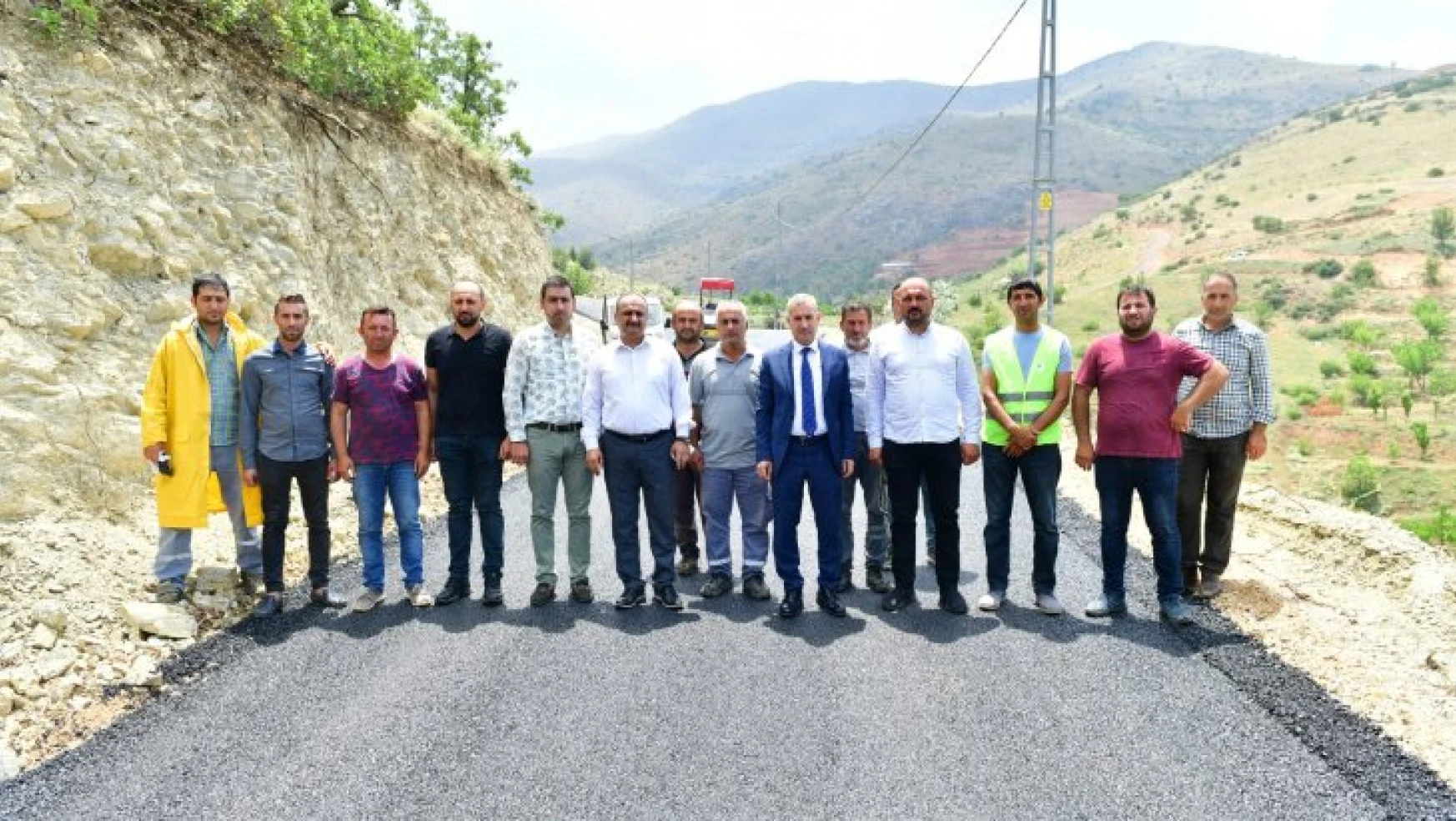 Başkan Çınar, Gündüzbey'in Yüksek Kesimlerindeki Yol Düzenleme Çalışmalarını İnceledi