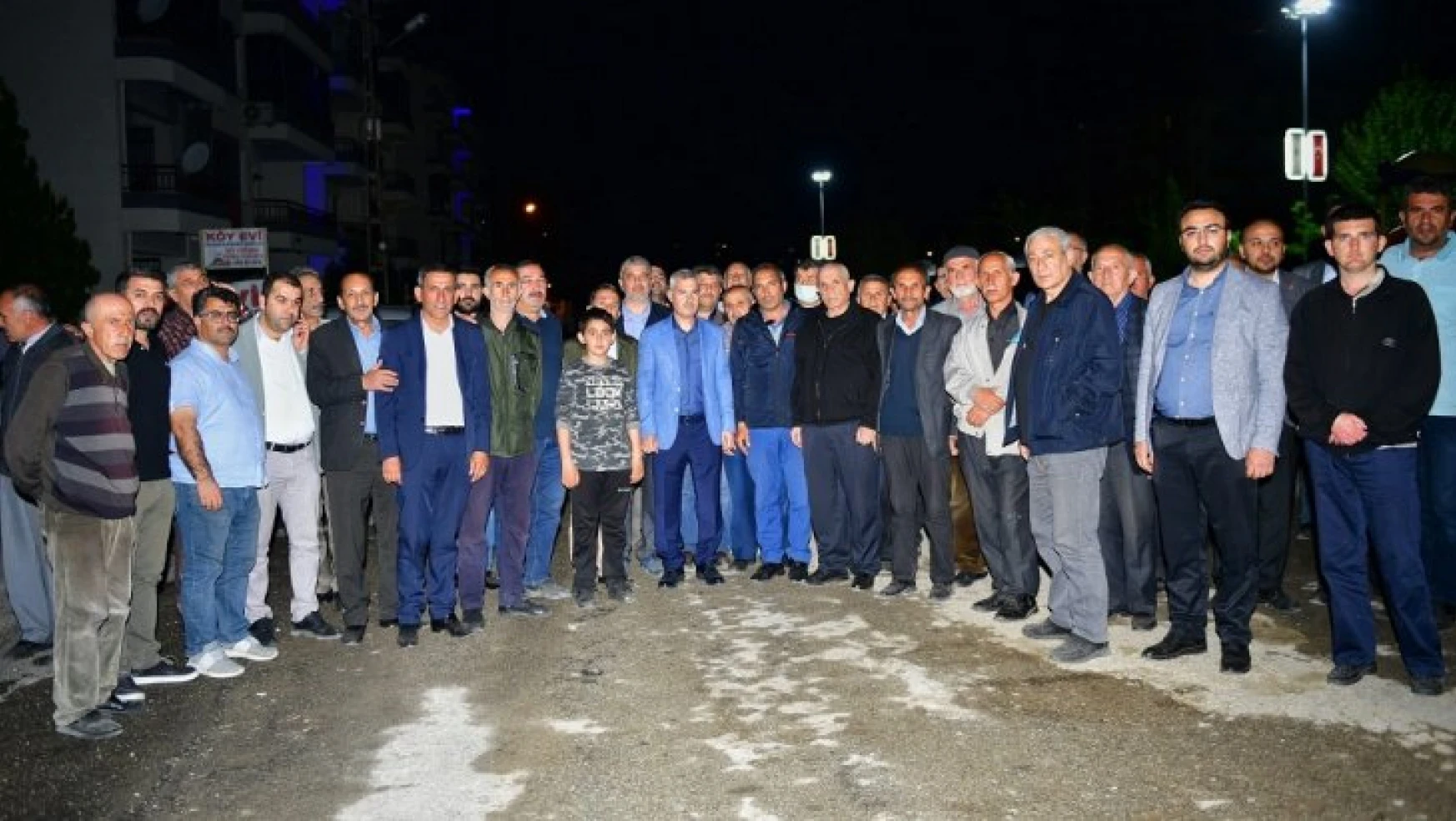 Başkan Çınar, Karakavak Mahalle Sakinleriyle Bir Araya Geldi