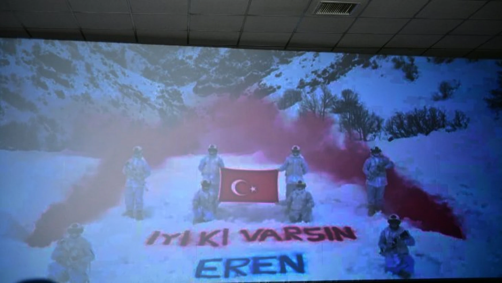 Başkan Çınar, 'Kesişme: İyi Ki Varsın Eren' Sinema Filmini Şehit Yakınları Ve Gazilerle Birlikte İzledi