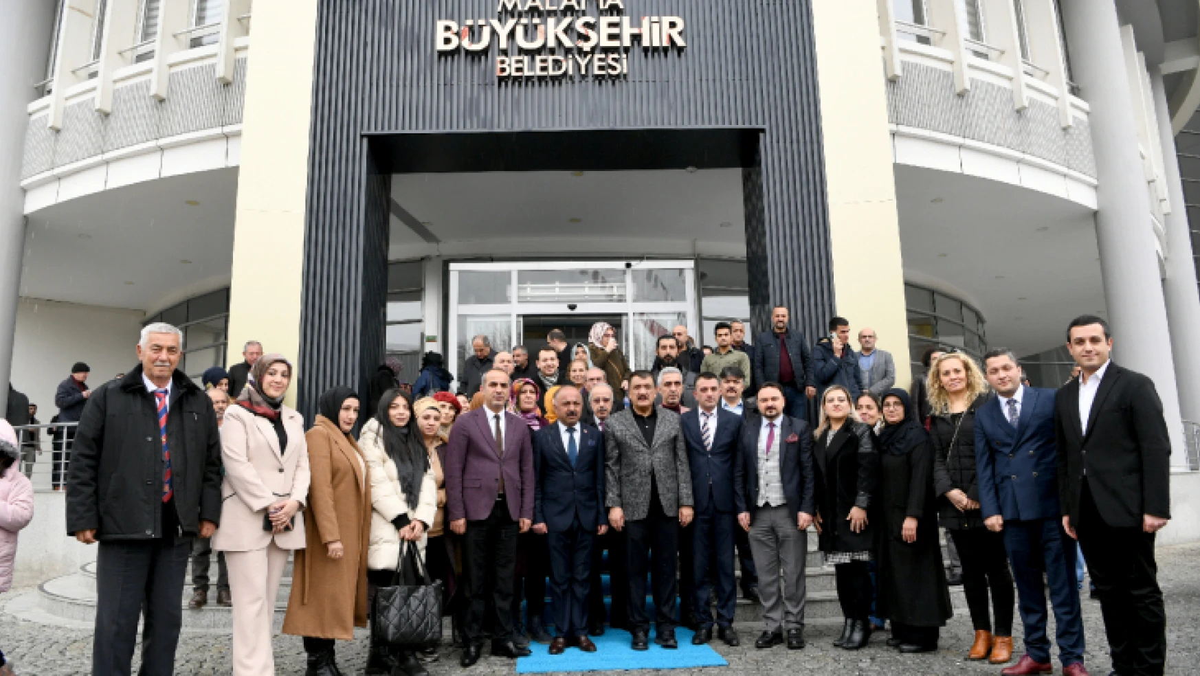Başkan Gürkan Büyükşehir Belediyesi Meclis Salonunda Vatandaşlarla Bir Araya Geldi