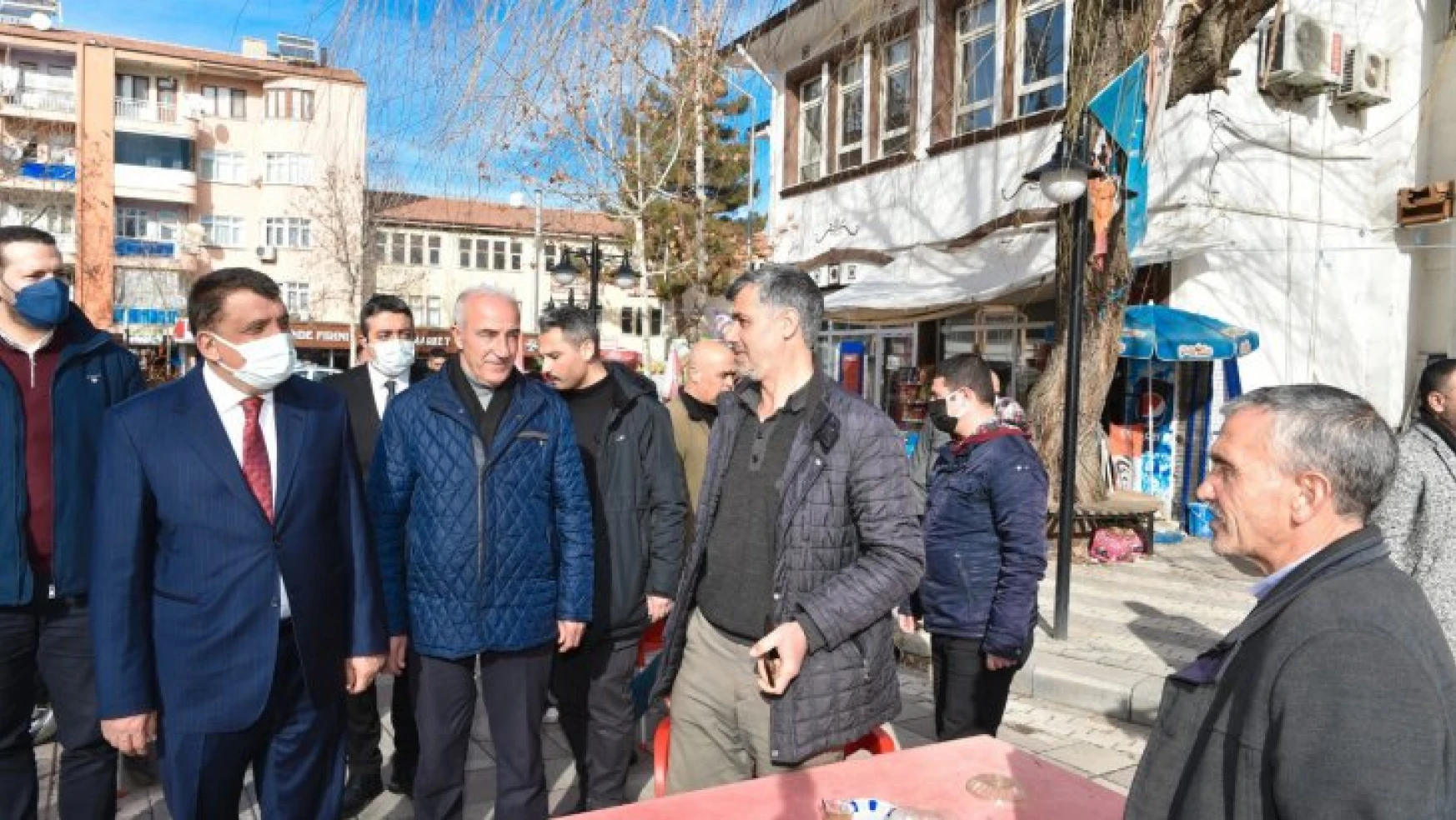 Başkan Gürkan, Dilek Mahallesinde Esnaf Ve Vatandaşları Ziyaret Etti