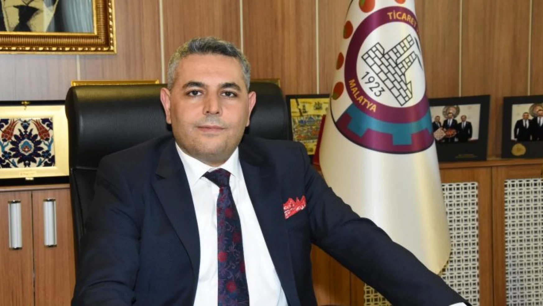 Başkan Sadıkoğlu: Fedakârca hizmet eden sağlık camiasının günü kutlu olsun
