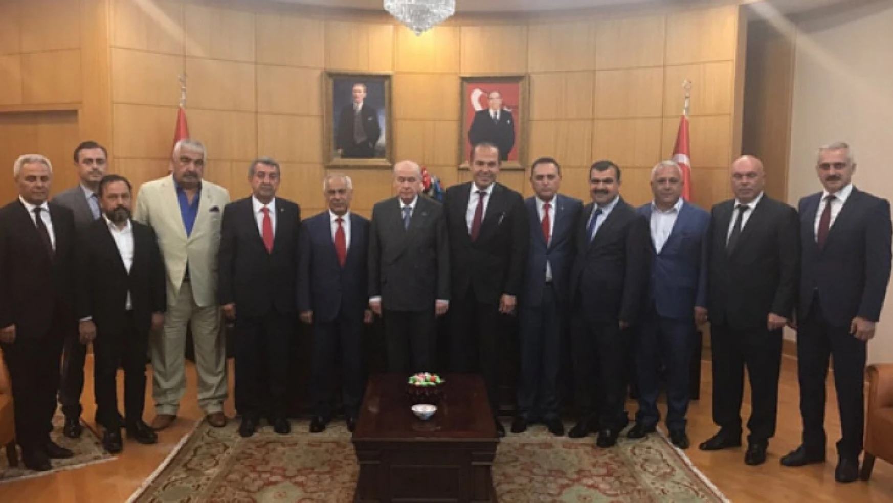 MHP'li Belediye Başkanlarından Lider Bahçeli'ye Hizmet Brifingi
