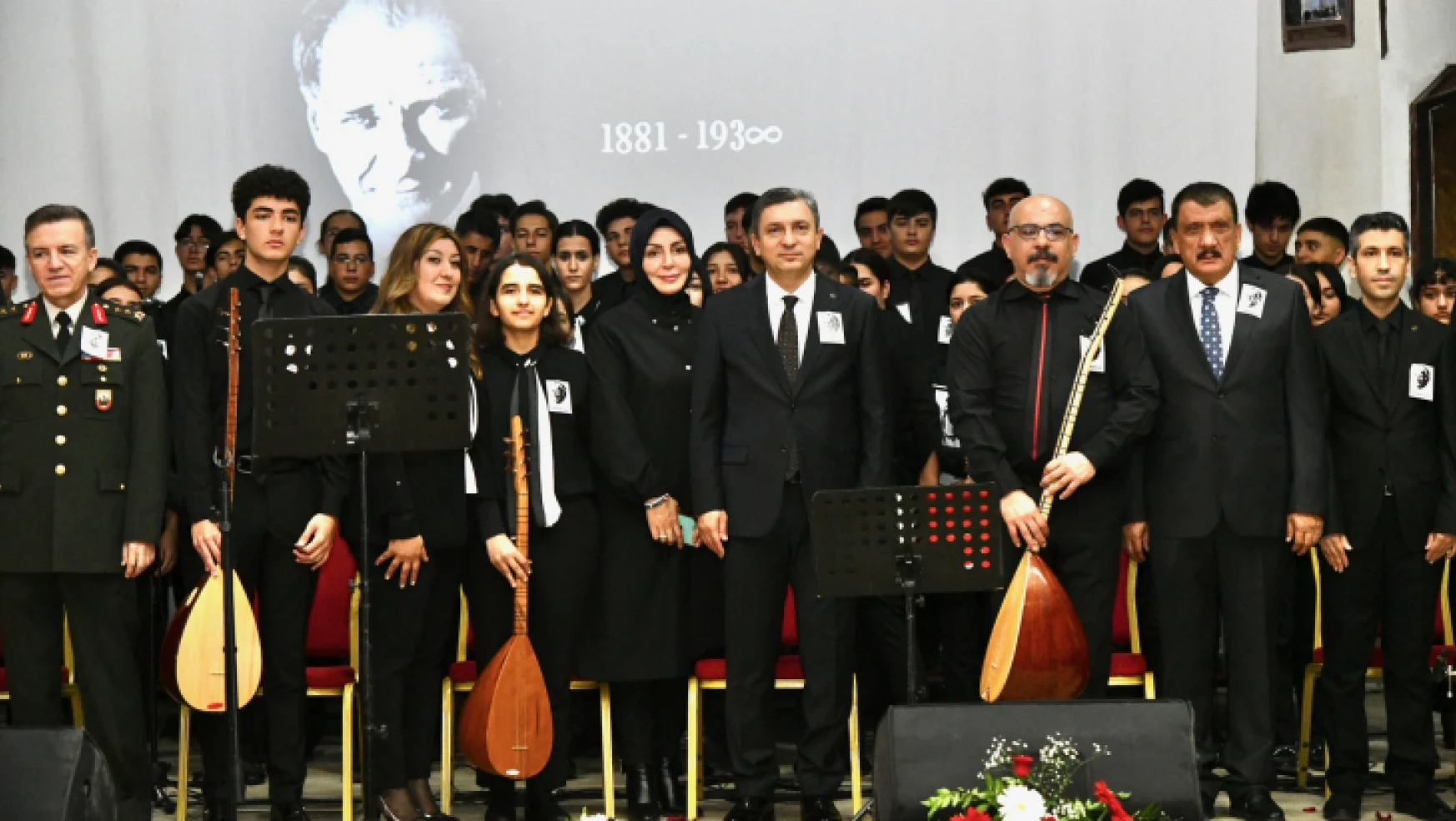 Büyük Önder Mustafa Kemal Atatürk, Malatya'da Düzenlenen Törenle Anıldı