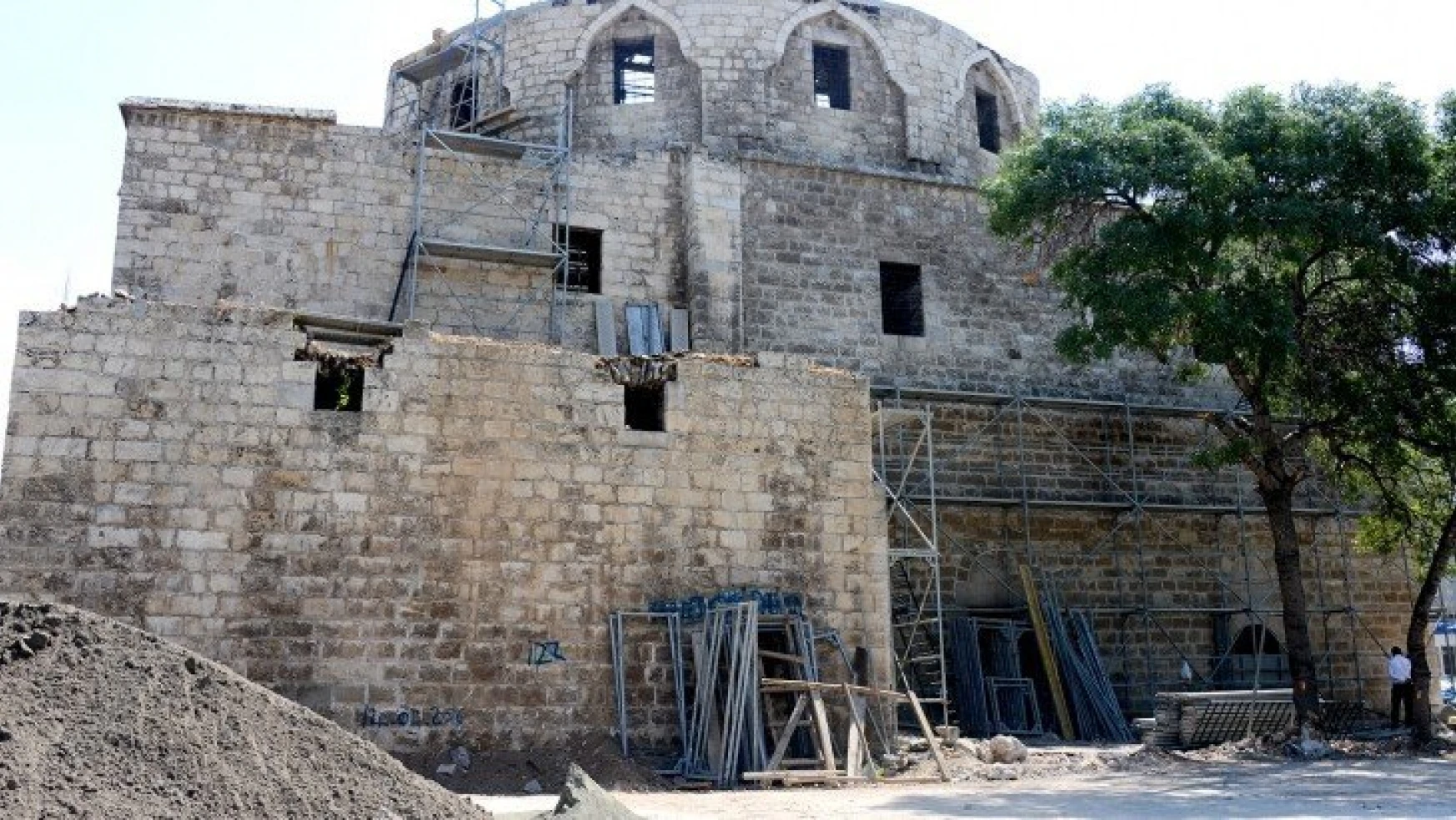 Büyükşehir 127 Yıllık Tarihi Kiliseyi Ayağa Kaldırıyor