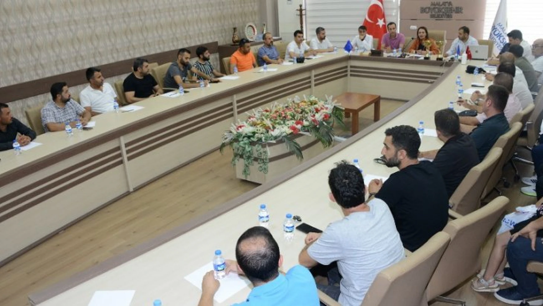 Büyükşehir Belediyesi Kurumlar Arası Futbol ve Voleybol Turnuvası Düzenliyor