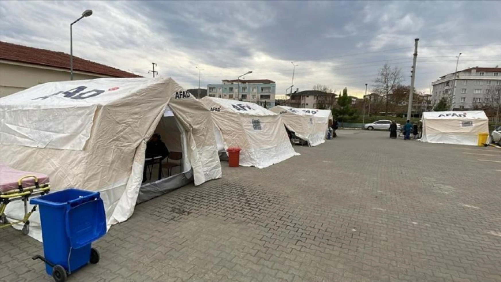 Deprem bölgesinde yeterli çadır olmadığı iddialarına AFAD'dan cevap