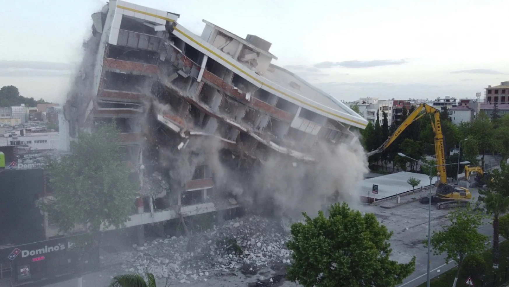 Depremin vurduğu Adıyaman'da yıkım çalışmaları 454'inci gününde devam ediyor