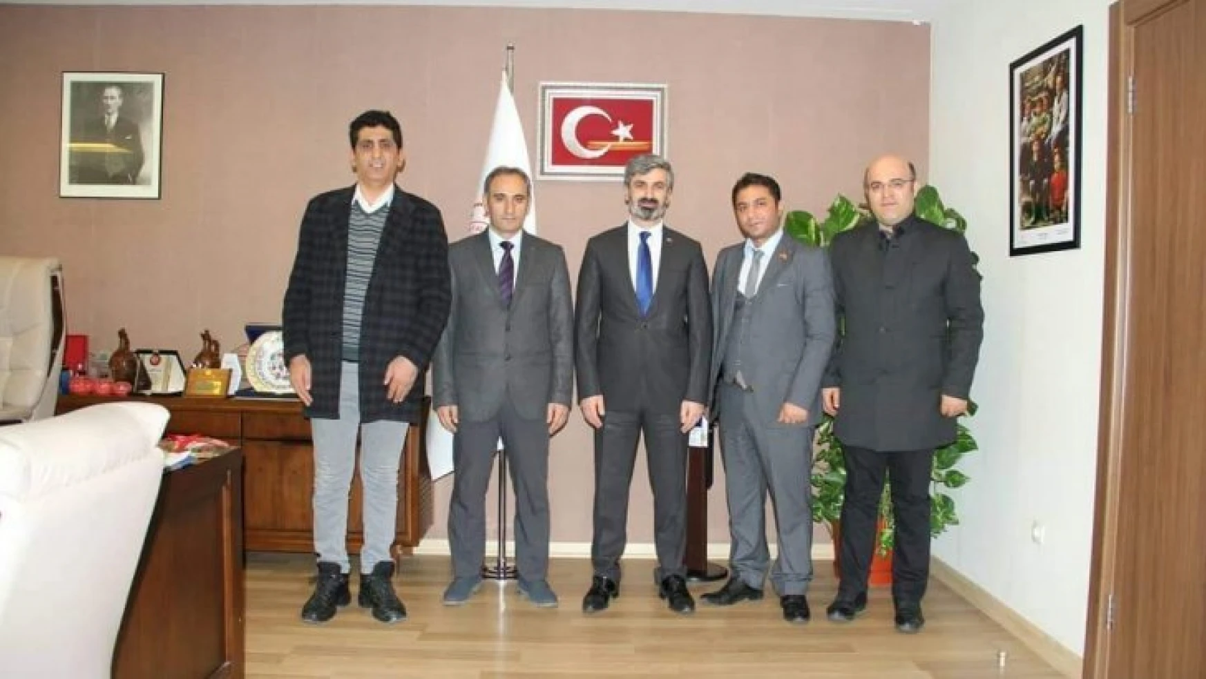 Doğu Anadolu Büyük Aile Federasyonu (Dabaf) Yönetim Kurulu Aile Bakanlığını Ziyaret Etti