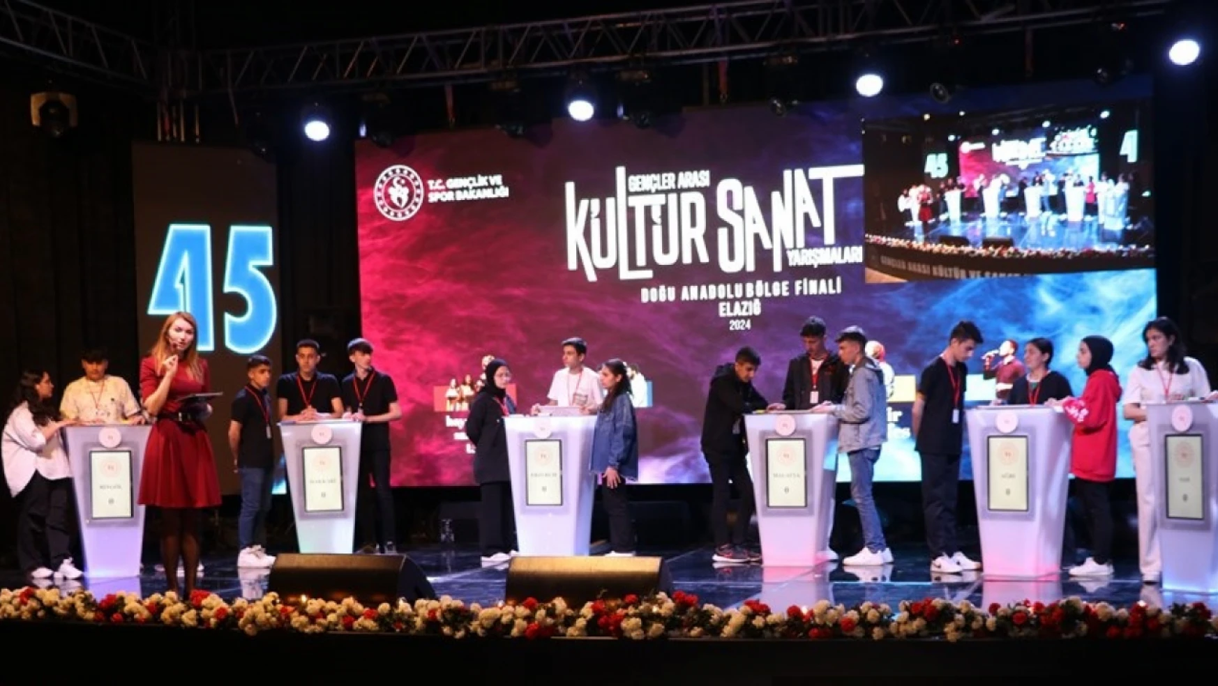 Elazığ'da 'Gençler Arası Kültür Sanat Yarışmaları Doğu Anadolu Bölge Finali' başladı