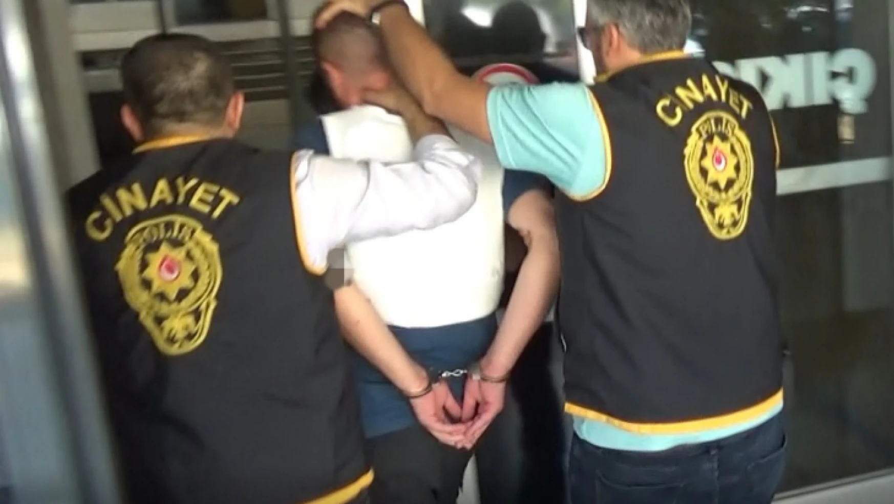 Firari İstanbul'da sahte kimlikle yakalandı