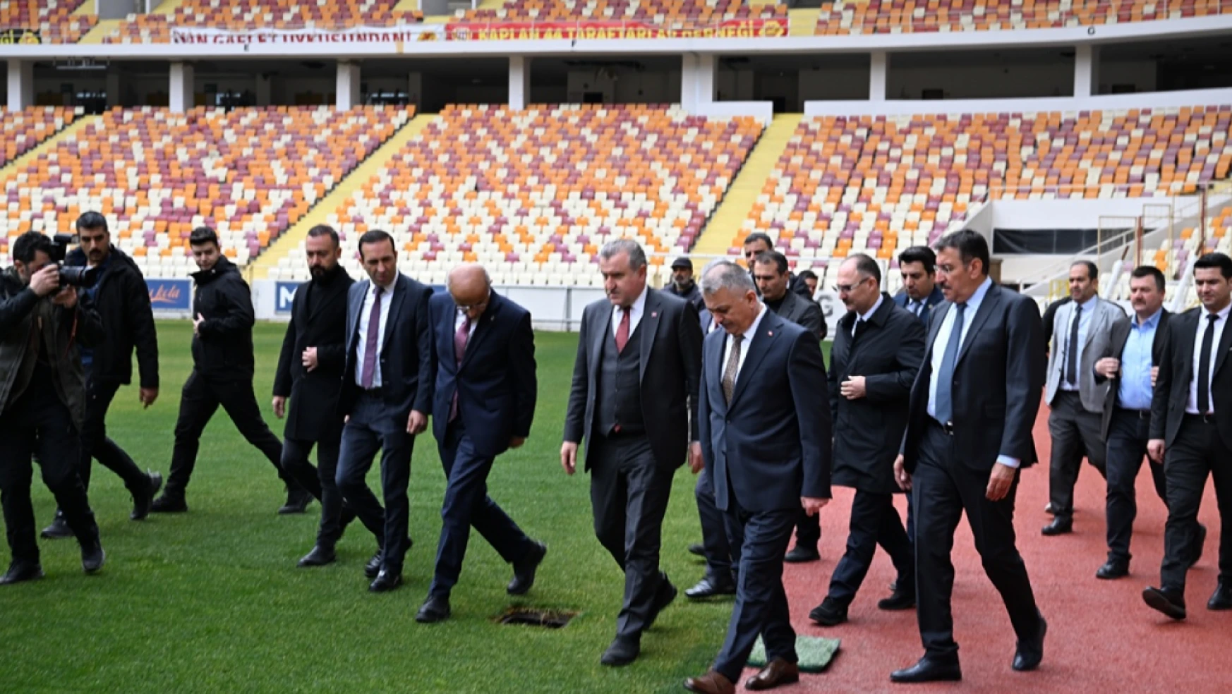 Gençlik ve Spor Bakanı Dr. Osman Aşkın Bak'tan Malatya Ziyareti