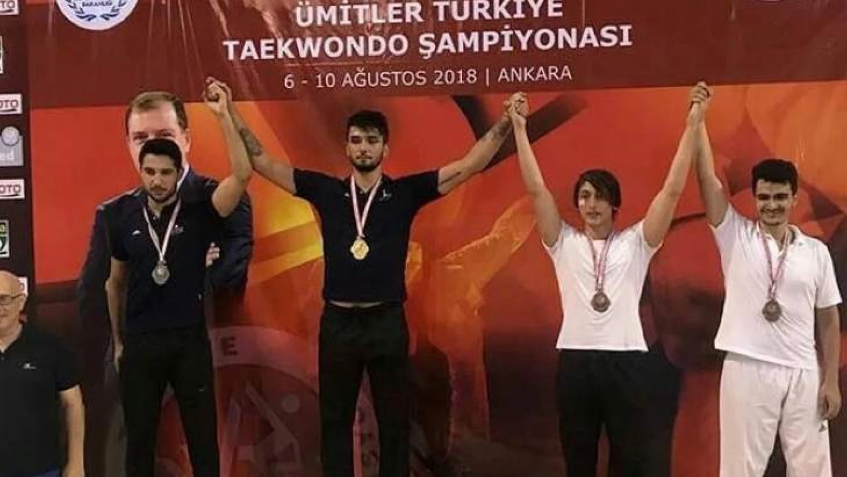 Taekwondo'da Büyük Başarı