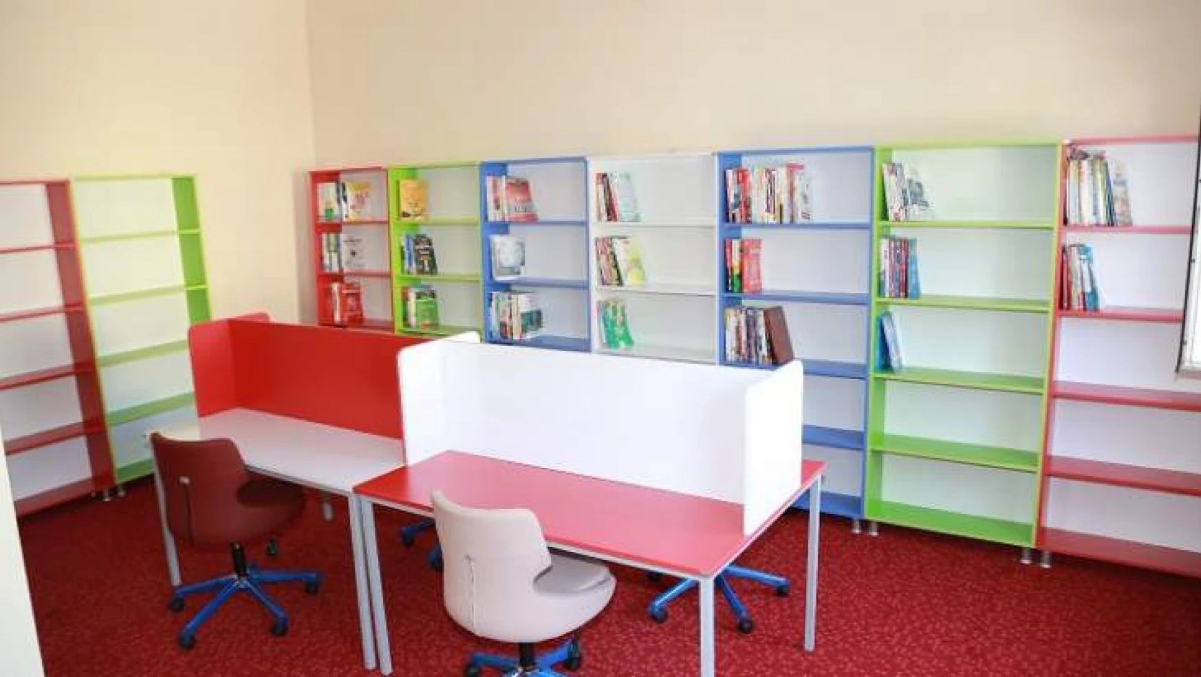 Mehmet Akif Ersoy Kütüphanesi Semt Kütüphanesi Açıldı