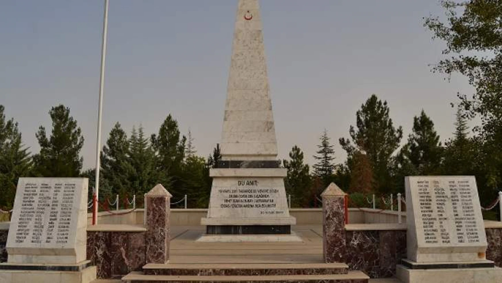 Malatya Halkı CASA Şehitler Anıtı'ndan Habersiz.