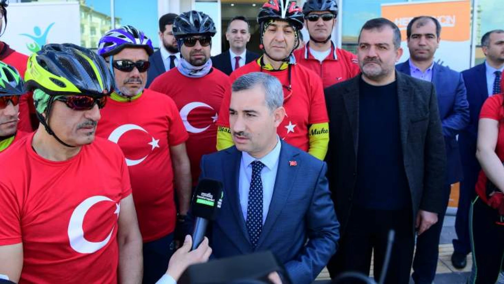 Yeşilyurt Belediyesi, 'Çanakkale Şehitleri Anma' Bisiklet Turu Düzenledi