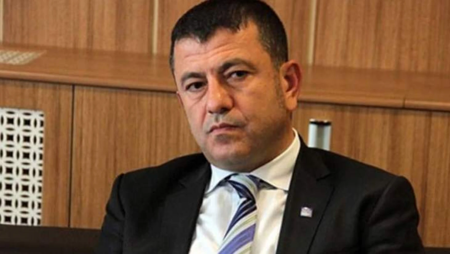 Ağbaba 'Birileri Bakanı Kandırıyor'
