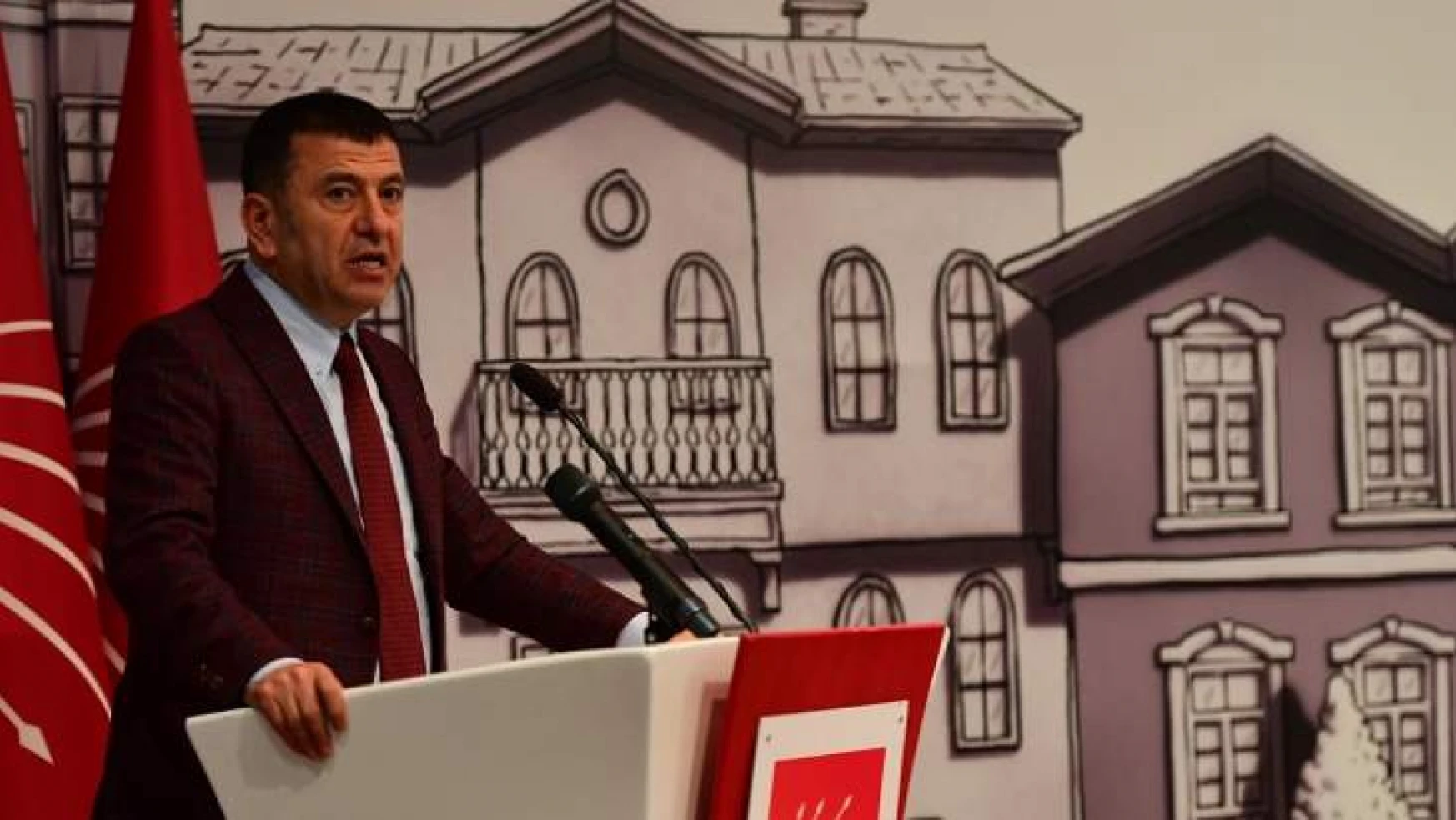 Türkiye'de Bir İlk: Sokak Ekonomisi Masaya Yatırıldı
