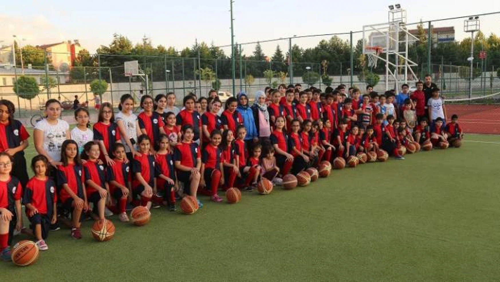 Belediyenin Yaz Spor Okullarına Yoğun İlgi