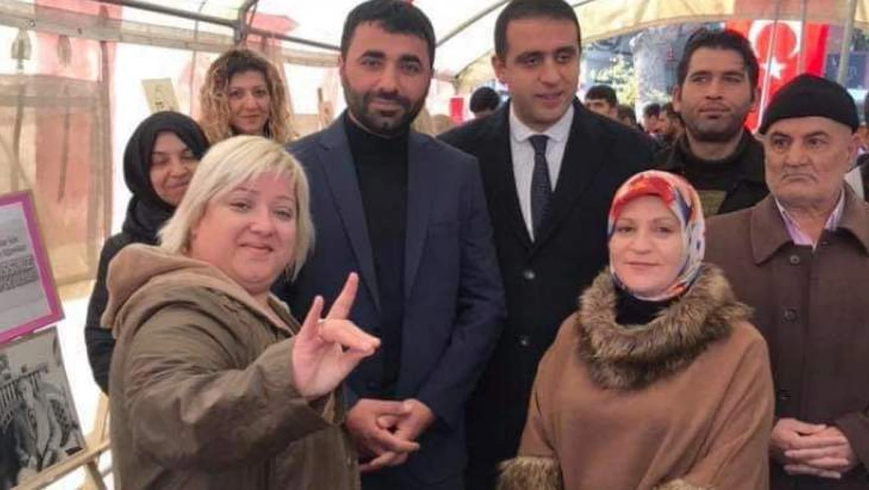 MHP Kadın Kolları'ndan Alparslan Türkeş Sergisi