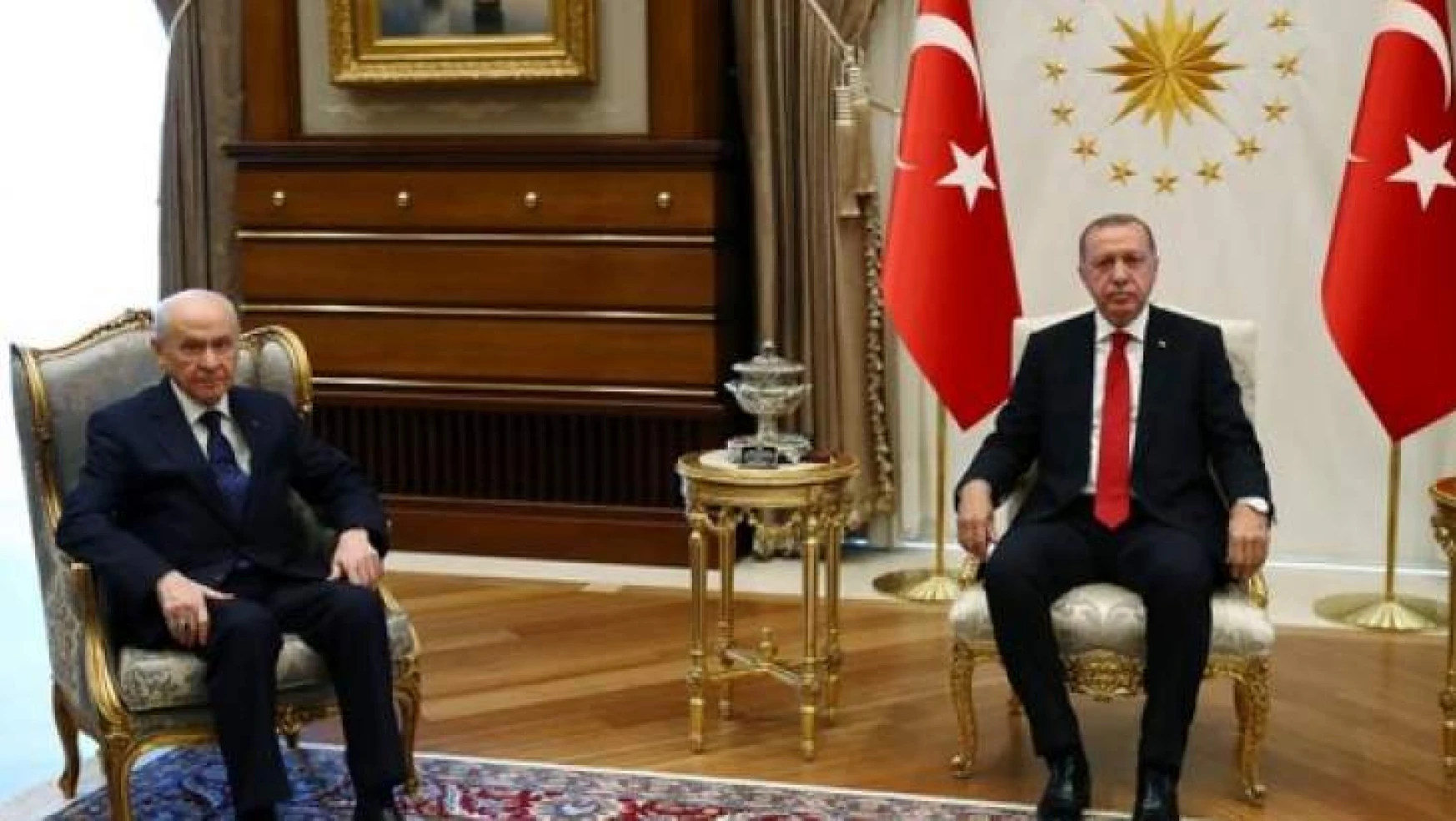 Erdoğan-Bahçeli görüşmesinde flaş OHAL ve bedelli askerlik detayı
