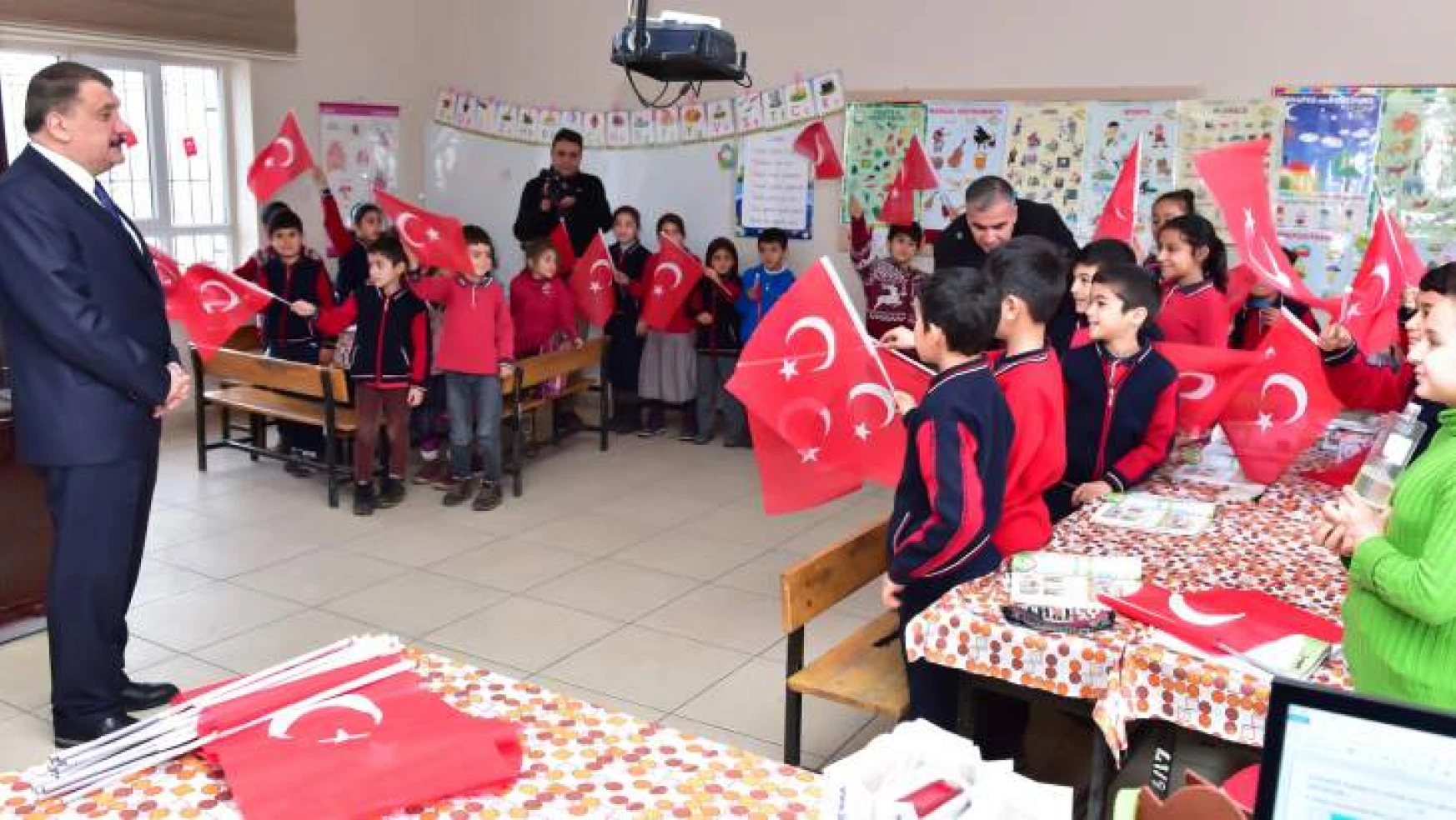 Başkan Gürkan, İlkokul Öğrencileri İle Bir Araya Geldi