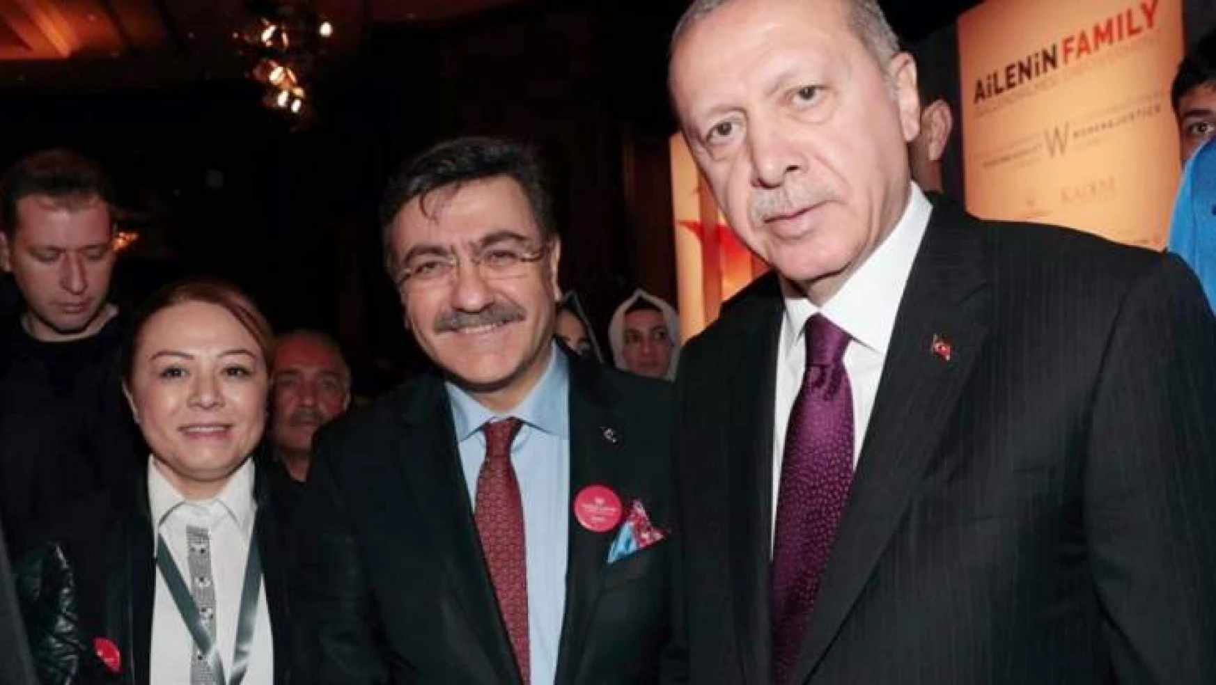 Malatya Turgut Özal Üniversitesi'nin proje dosyası Cumhurbaşkanı Erdoğan'a sunuldu