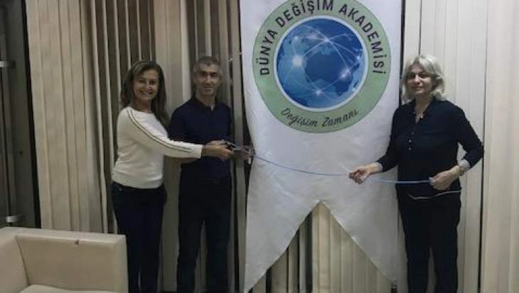 Dünya Değişim Akademisi 129. Merkezini Azerbaycan - Bakü'de Açtı!