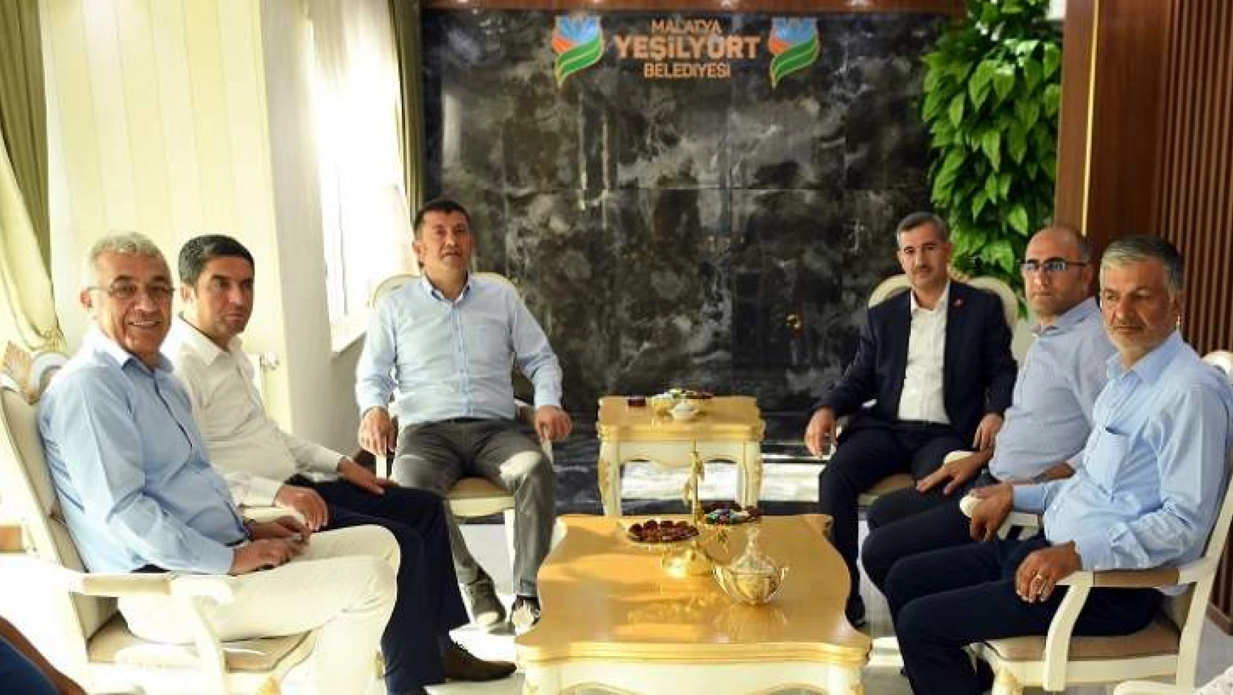 Başkan Çınar,CHP Genel Başkan Yardımcısı Ağbaba'yı Ağırladı