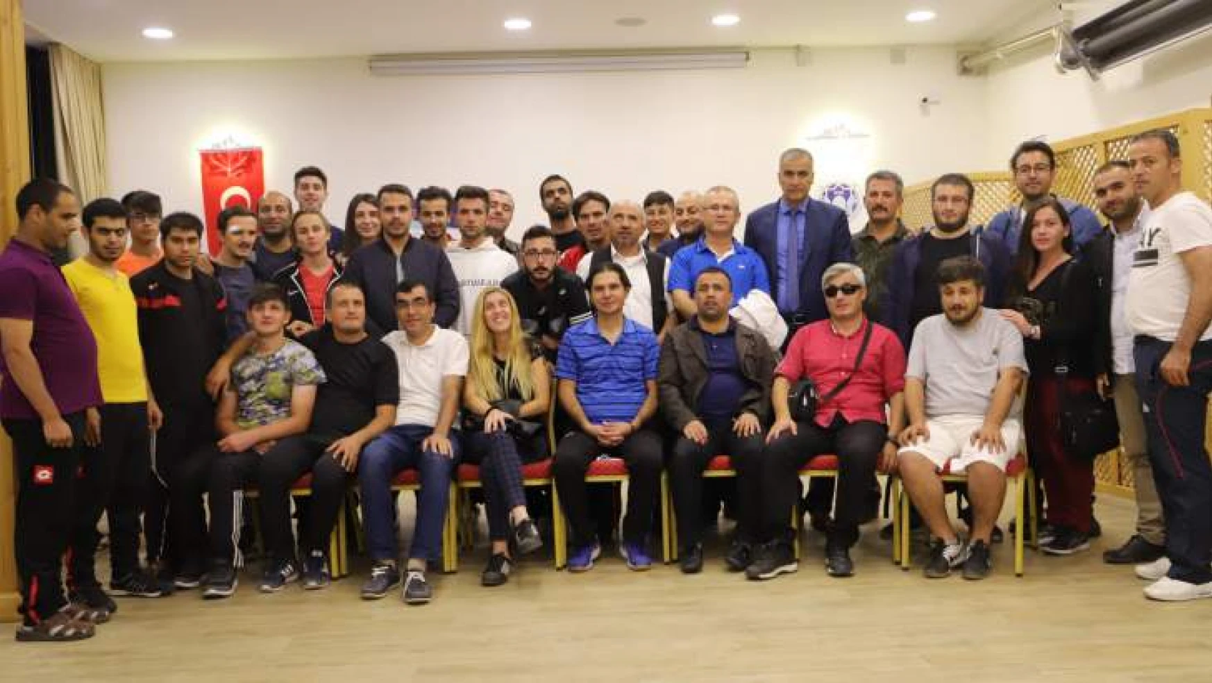 B1 Futbol Hiç Görmeyenler Ligi Yükselme Şampiyonası Malatya'da Yapıldı