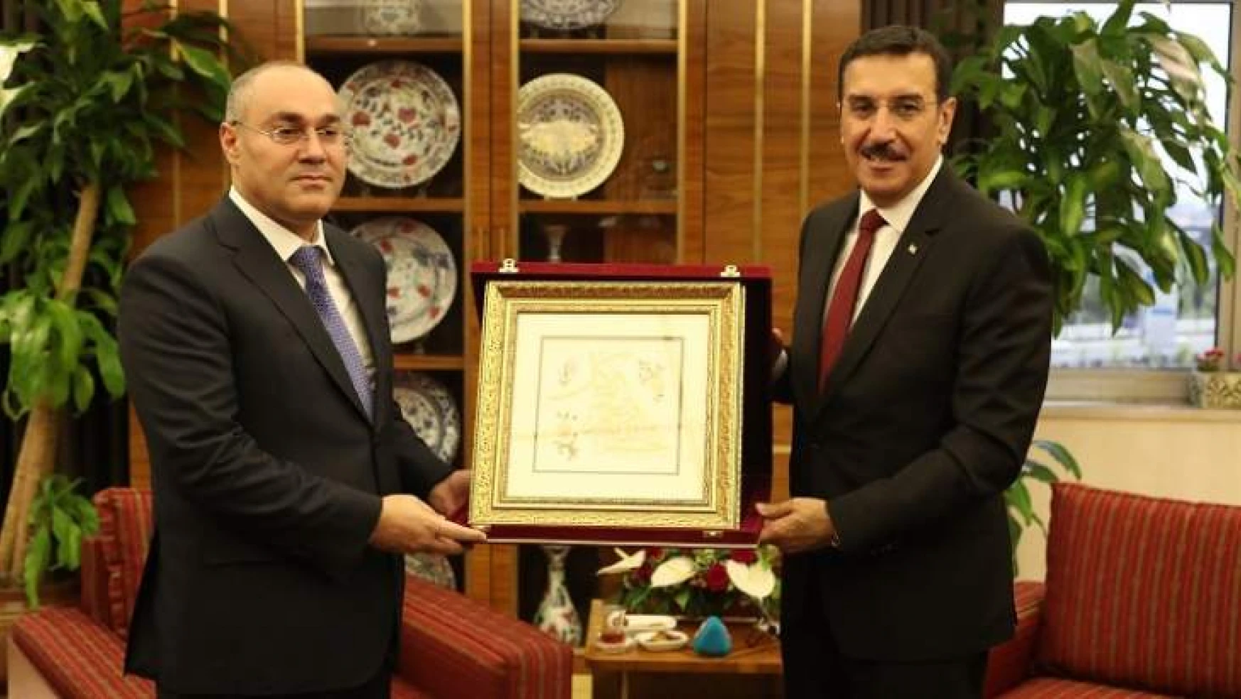 Bakan Tüfenkci Azerbaycan Gümrük Komitesi Başkanlığını Kabul Etti