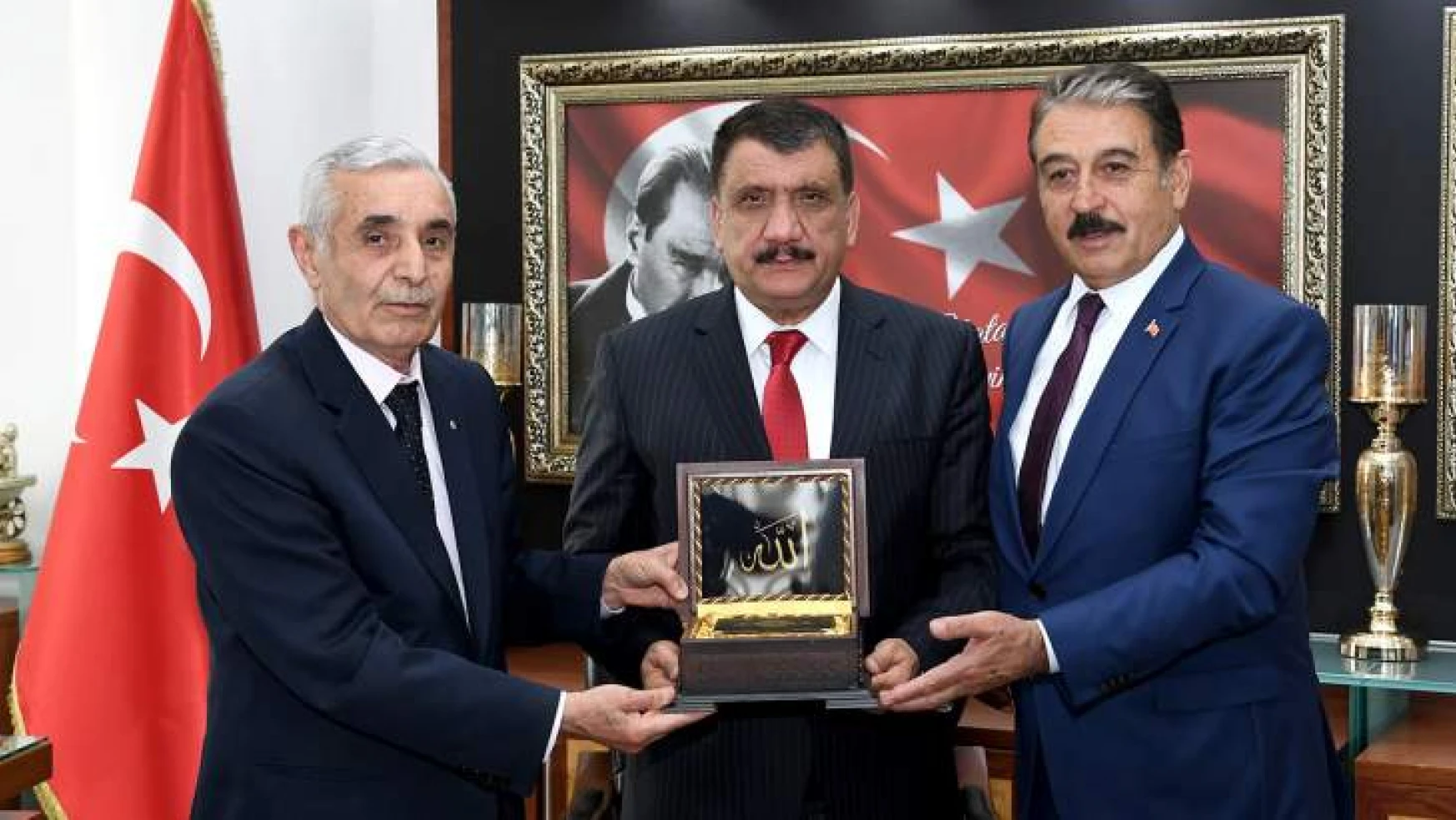 Esnaf Ve Sanatkâr Camiası Başkan Gürkan'ı Ziyaret Etti