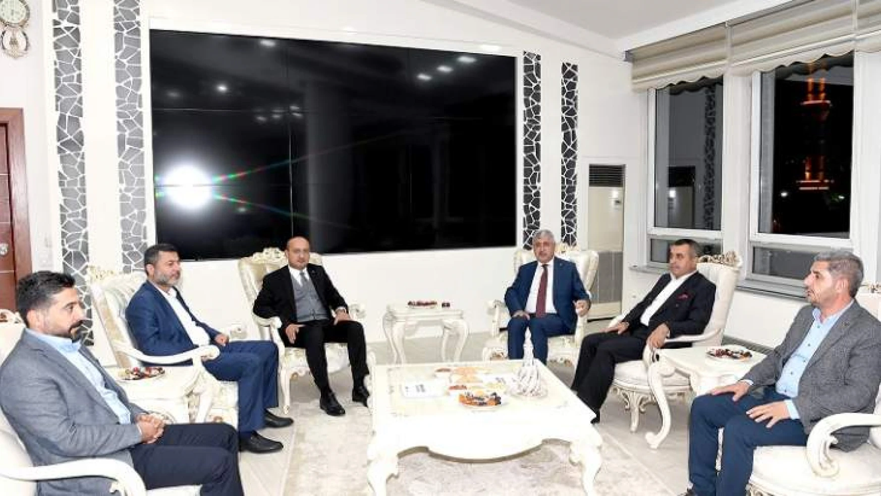 Akdoğan'dan Başkan Polat'a Ziyaret