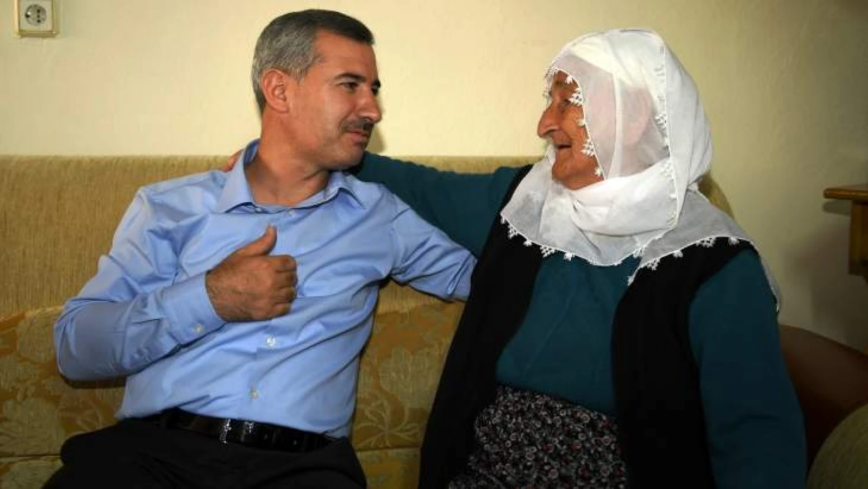 Başkan Çınar, 81 Yaşındaki Hidayet Ciran'ı Ziyaret Etti