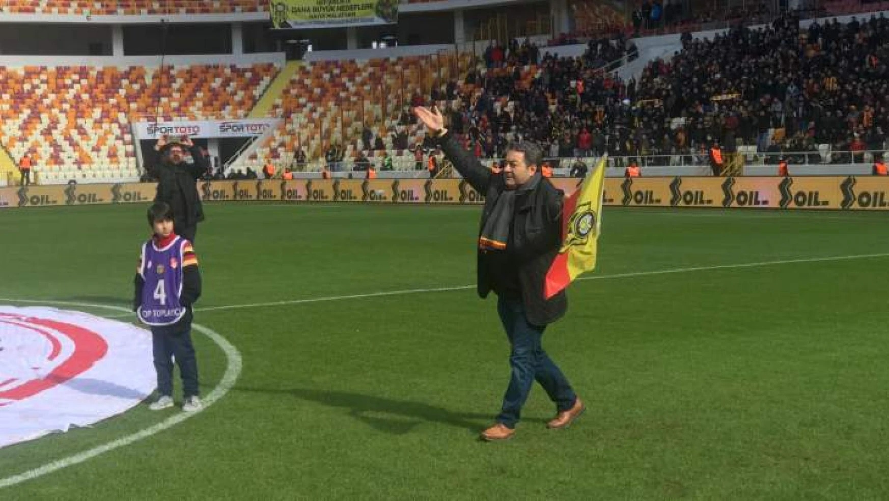 Evkur Yeni Malatya Spor taraftarlarından Vekil Fendoğlu'na büyük ilgi