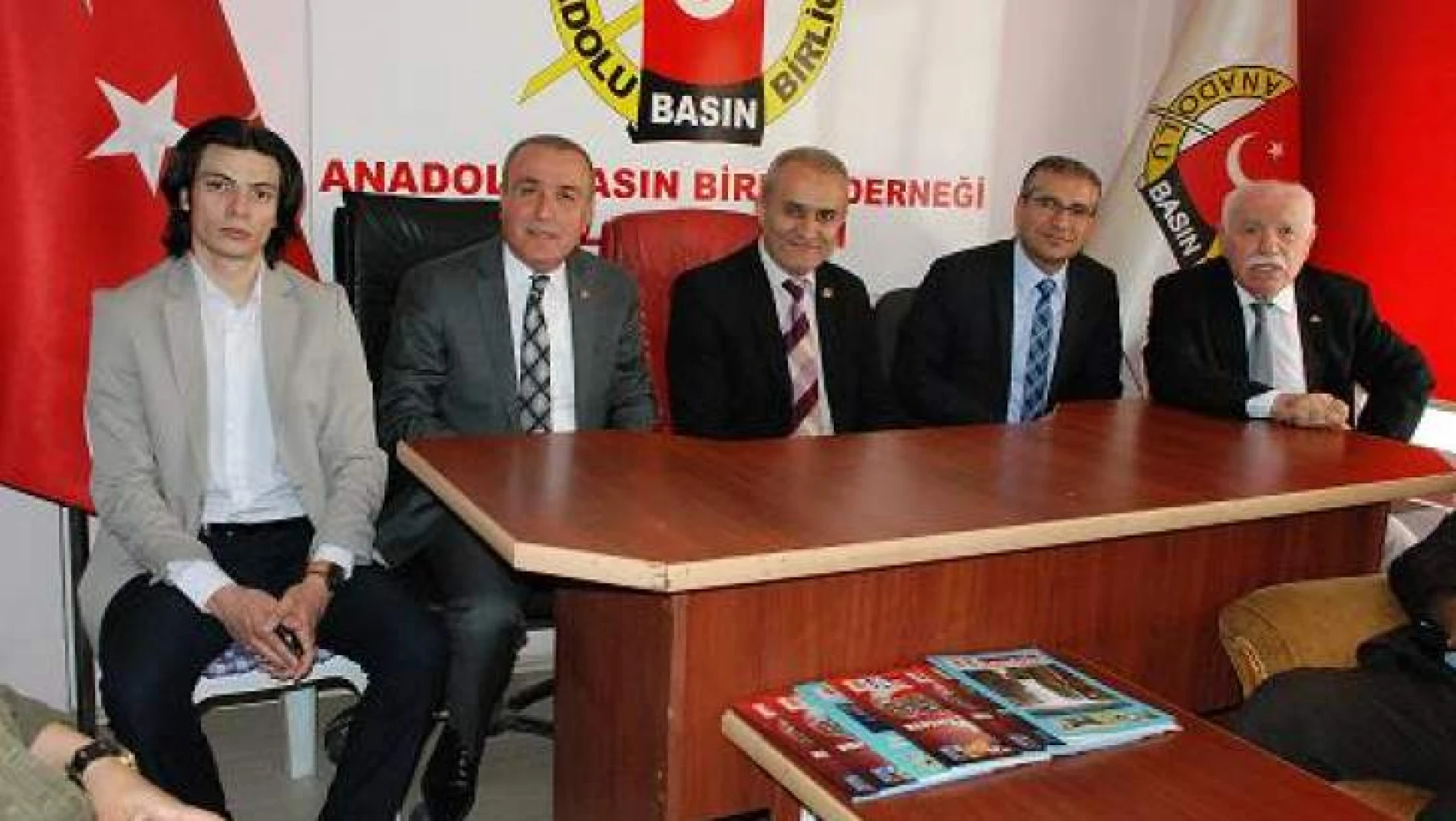 MHP  Milletvekillerinden Anadolu Basın Birliği Derneğine Ziyaret