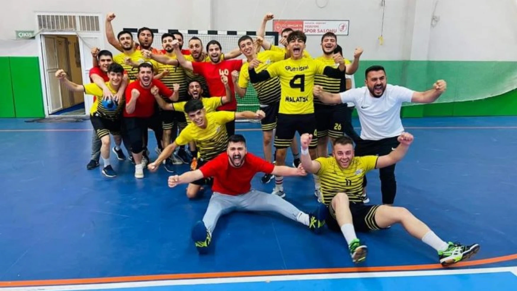 Hentbol Erkekler Bölgesel Liginde Malatya Lisesi Spor Kulübü Şampiyon Oldu.