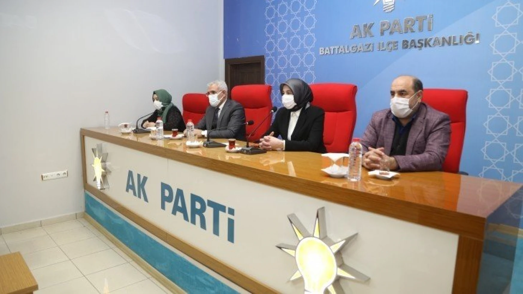 İnanç Yeniden AK Parti Kadın Kollarına  atandı