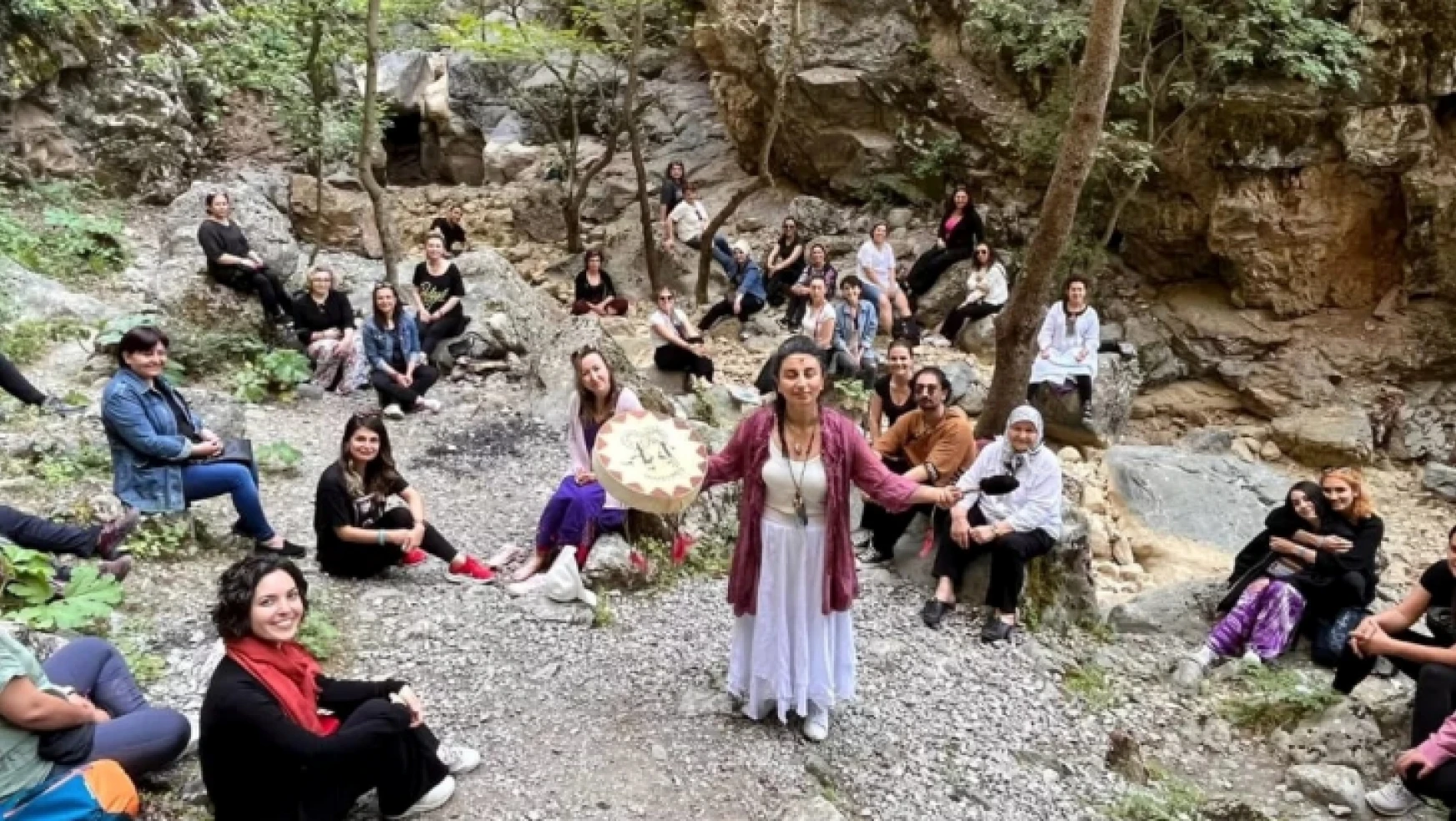 Kadim Bilgi İçin Anadolu'yu Geziyorlar