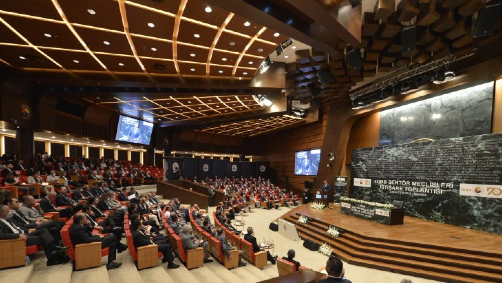 KOBİ'lerin kredilerde yaşadığı sorunlar TCMB Başkanı Kavcıoğlu'na iletildi