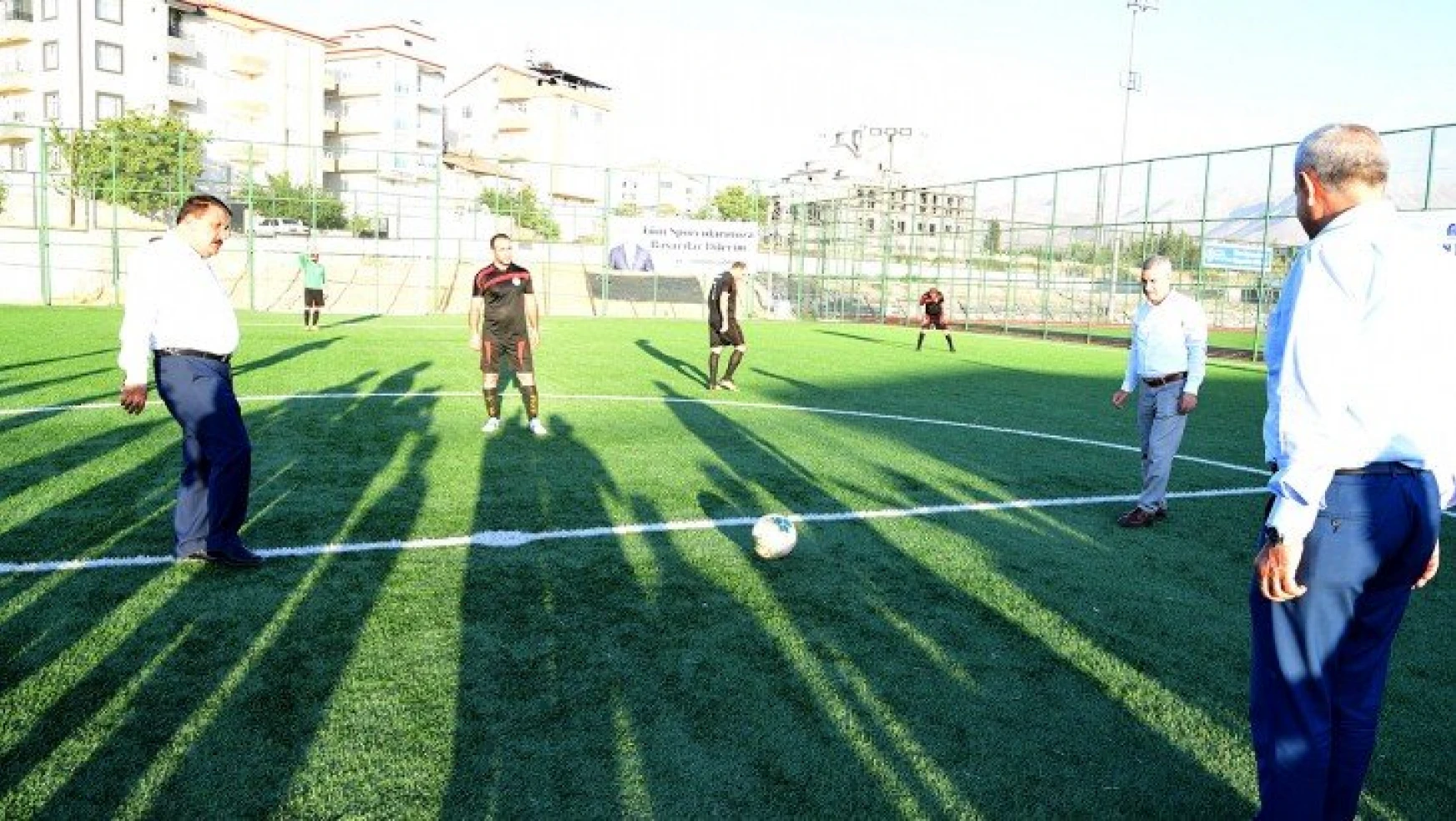 Kurumlar Arası Futbol Ve Voleybol Turnuvası Başladı